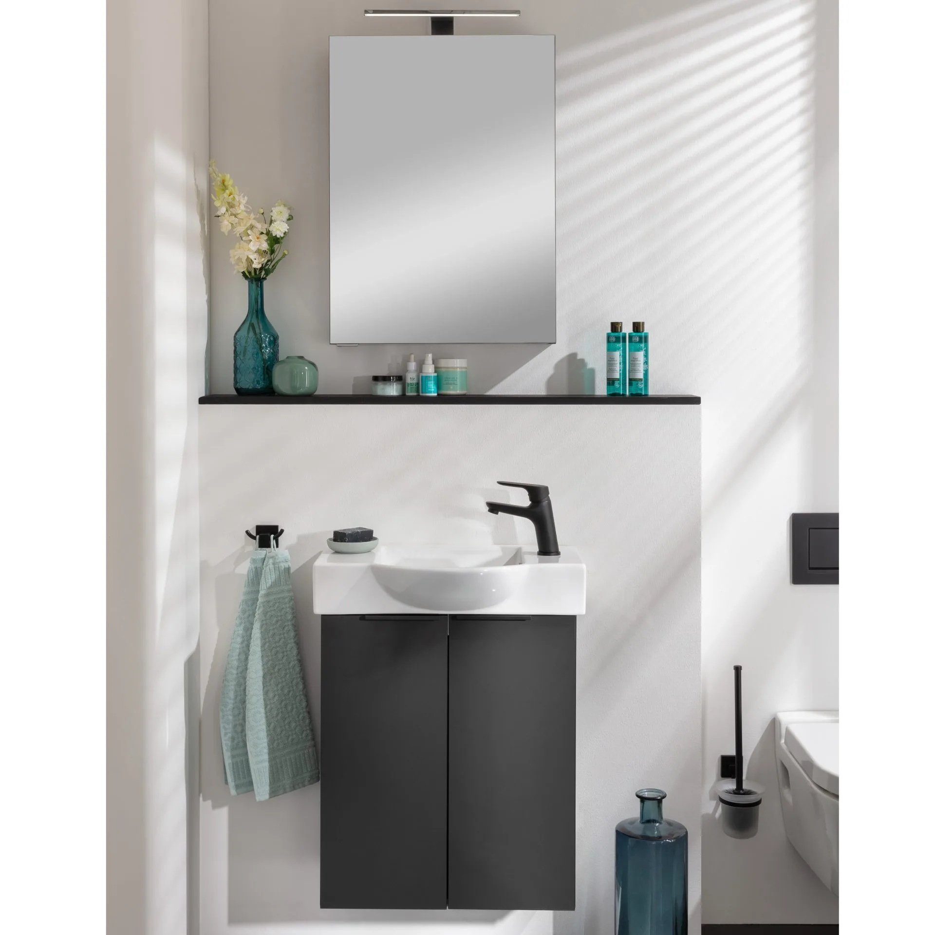 FACKELMANN SBC B.PARIS Gäste WC Waschtisch Set 55 cm breit, Schwarz matt, Waschbecken Keramik Hahnloch rechts