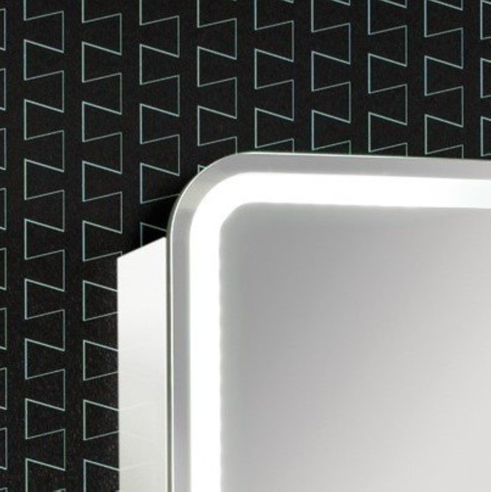 Lanzet M9 Spiegelschrank 120 cm mit umlaufender LED-Beleuchtung, Weiß