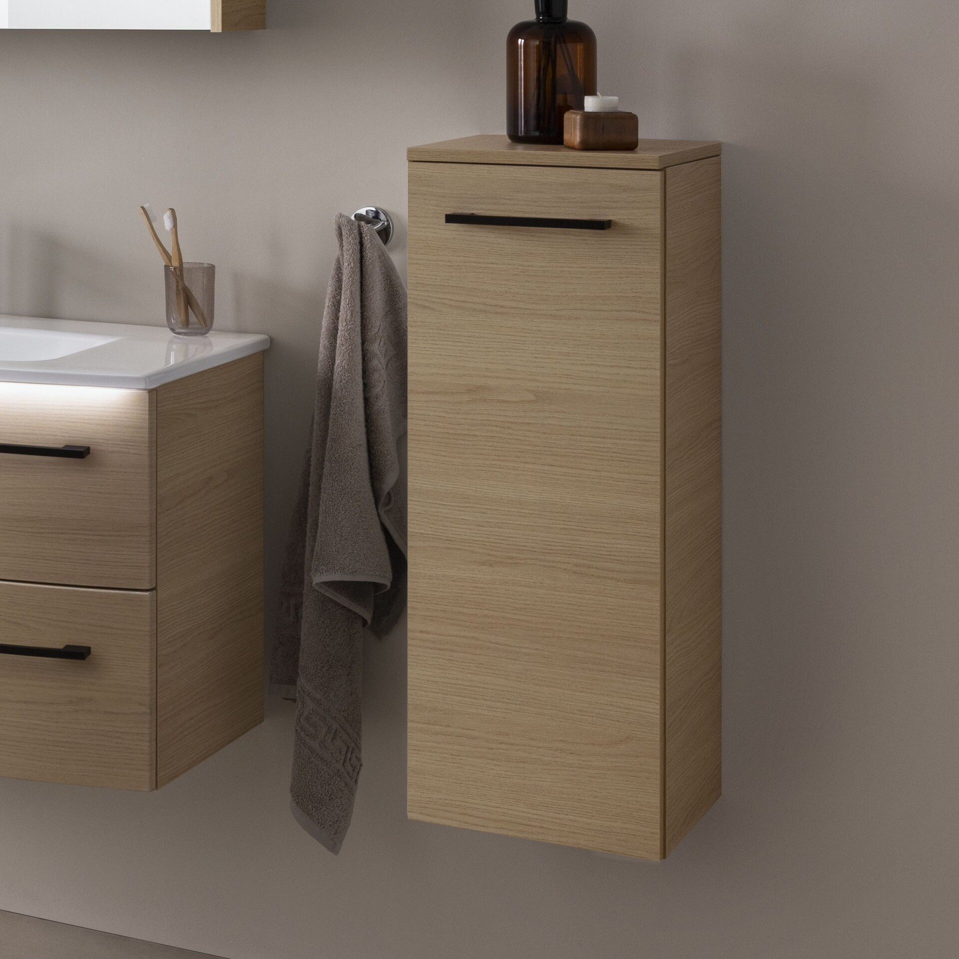 FACKELMANN B.ROUND Midischrank 30 cm breit, Braun, Türanschlag rechts