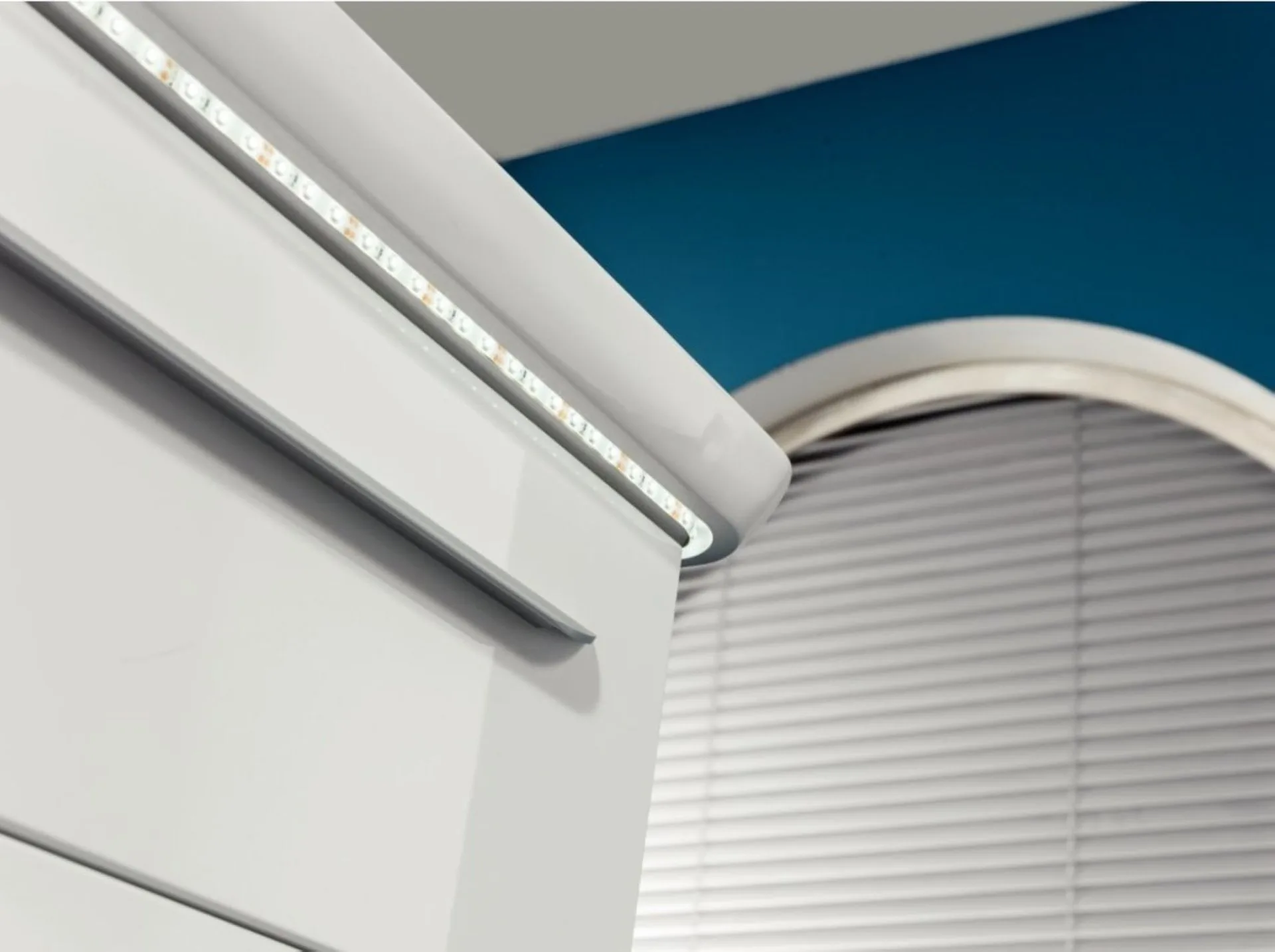 LANZET M9 Badmöbel Set 5-teilig 100 cm breit, Weiß, Waschbecken Gussmarmor Weiß + LED Spiegel + Midischrank Türanschlag rechts + Waschbeckenbeleuchtung