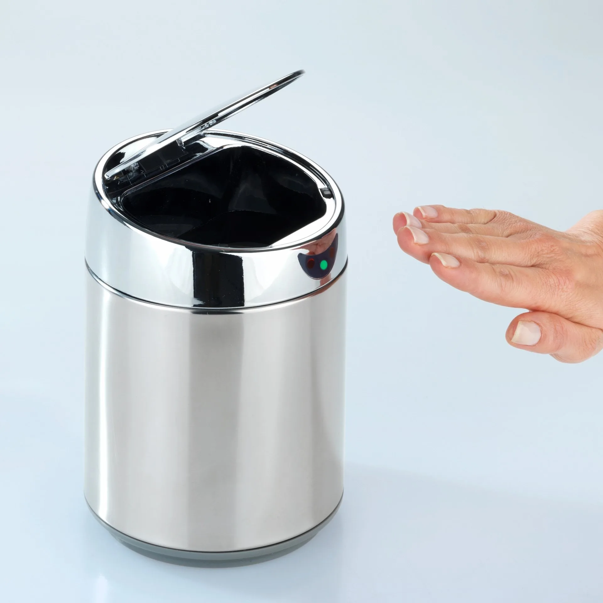 WENKO Tisch- und Kosmetikeimer mit Sensor Chrom, 2 l