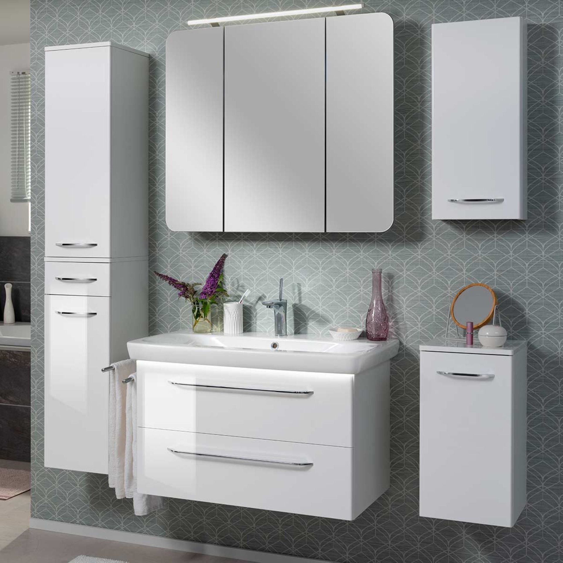 FACKELMANN MILANO Badmöbel Set 6-teilig, 88 cm breit, Weiß, Waschbecken Keramik, Spiegelschrank + 3 Badschränke