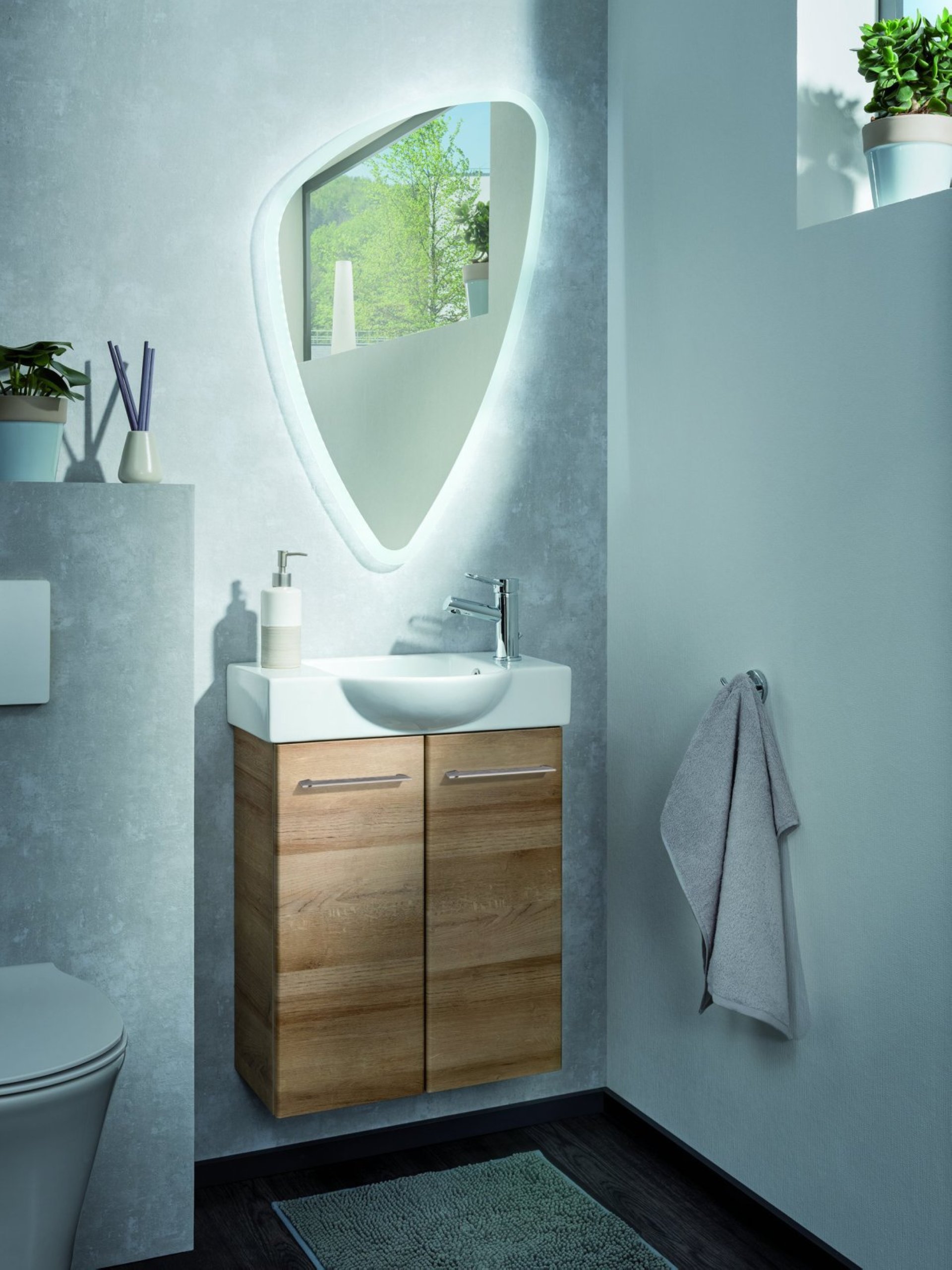 Fackelmann SBC MILANO Gäste WC Set 3-teilig 55 cm, Braun hell, 2 Türen, Keramik rechts + LED-Spiegel