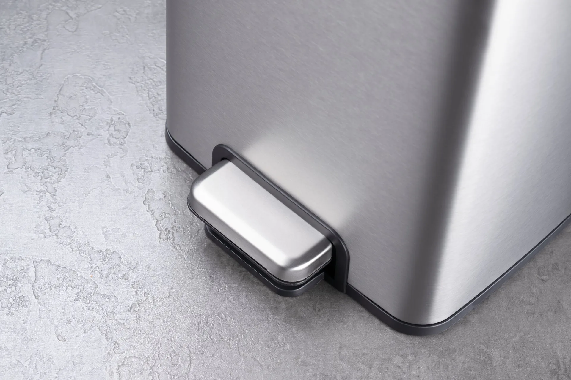 Fackelmann CHICAGO Mülleimer 6 Liter, Silber matt