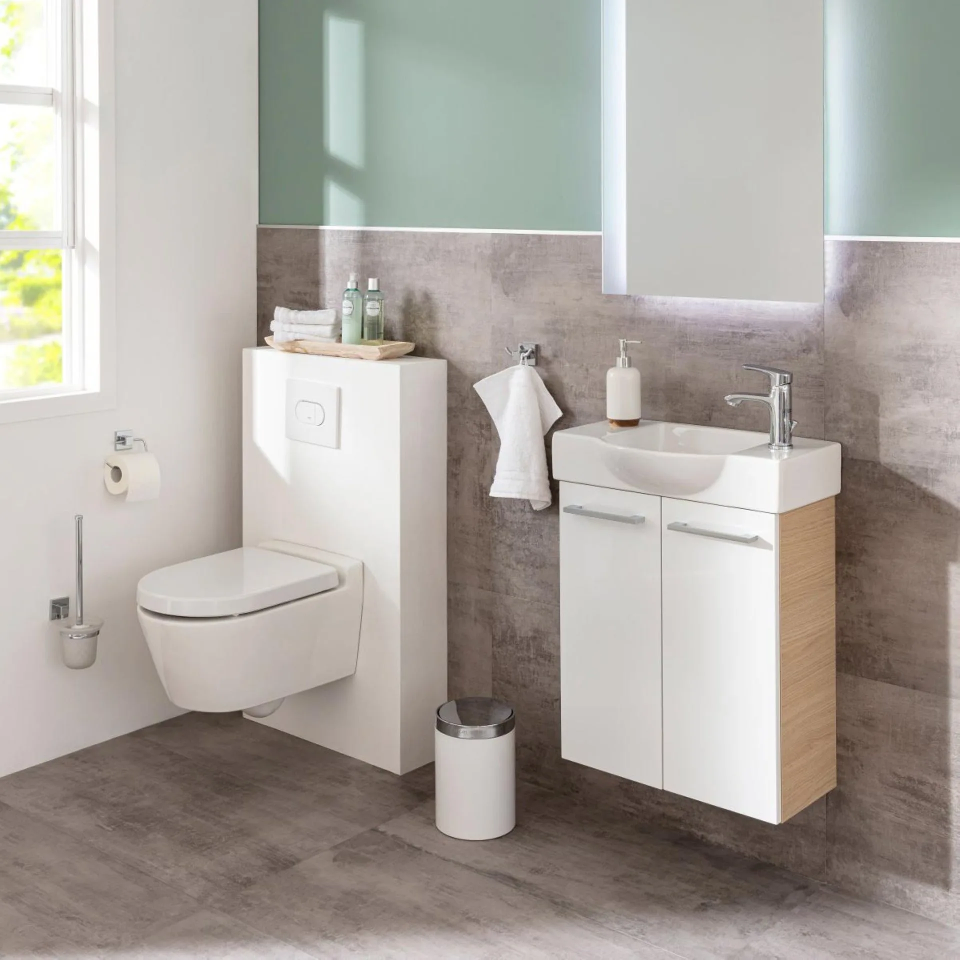 FACKELMANN SBC B.STYLE Waschbeckenunterschrank Gäste WC 55 cm breit, Weiß/Braun, 2 Türen