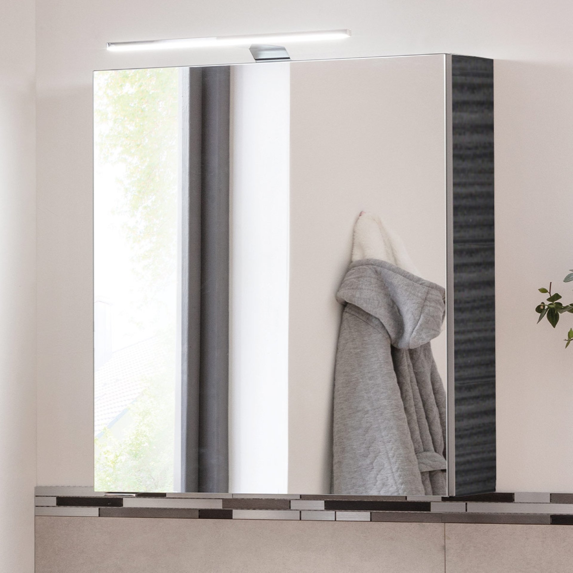 Fackelmann SBC B.PERFEKT Gäste-WC Spiegelschrank 50 cm, Anthrazit Holzoptik, rechts