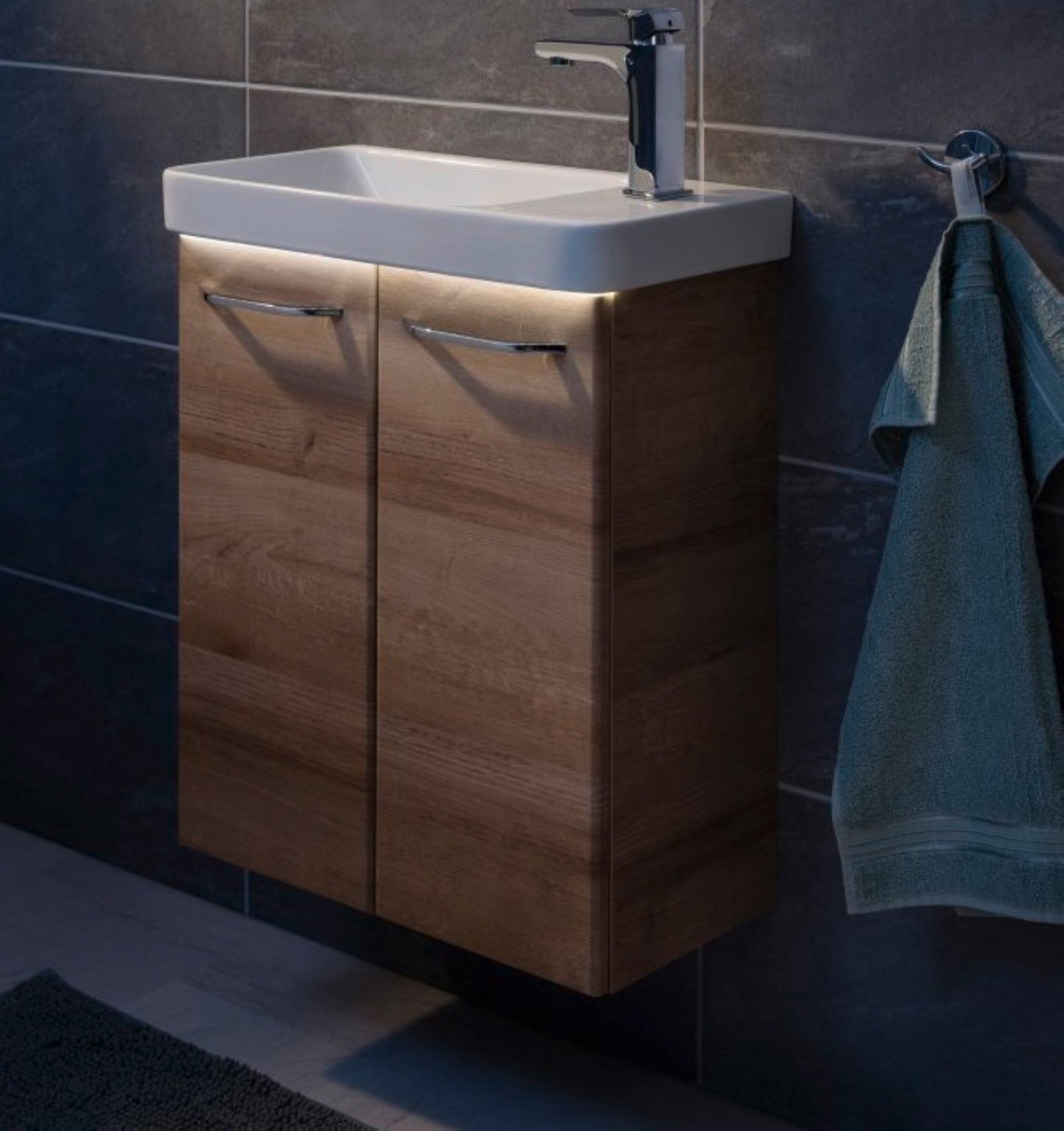 FACKELMANN MILANO Gäste WC Waschtisch Set 55 cm breit, Braun hell, Waschbecken Keramik Weiß + Waschbeckenbeleuchtungun hell, Keramik