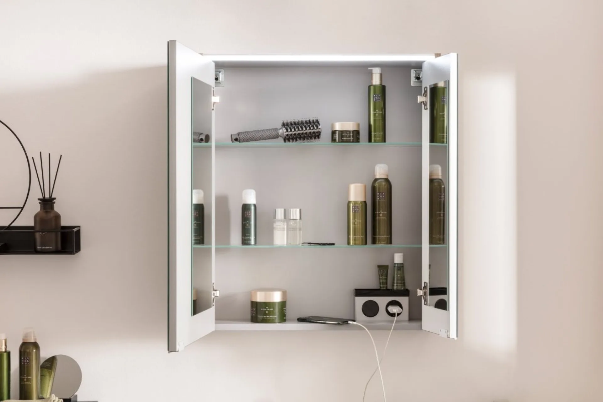 FACKELMANN DV LED Spiegelschrank 60 cm breit, Braun hell