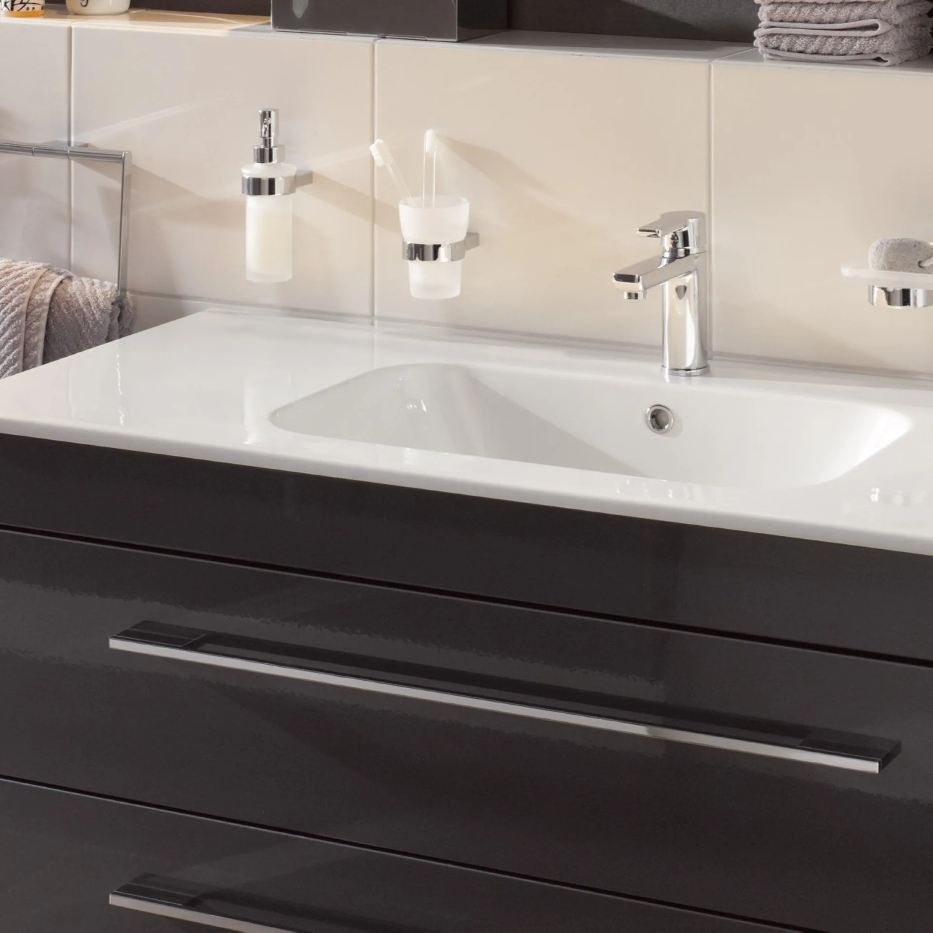 Lanzet K5 Keramik Waschbecken 121 cm