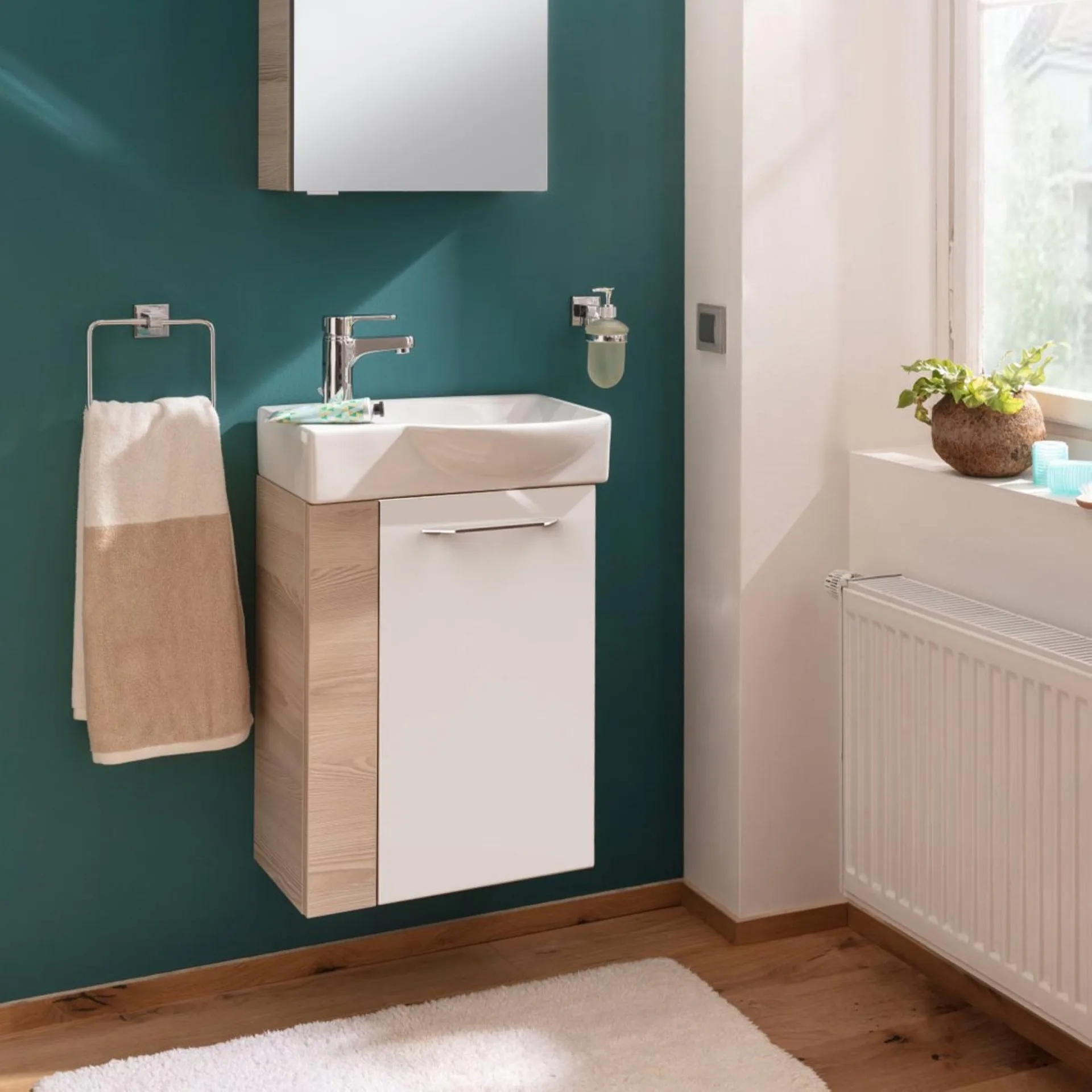 FACKELMANN SBC B.CLEVER Waschbeckenunterschrank Gäste WC 45 cm breit, Weiß/Braun hell, Türanschlag rechts