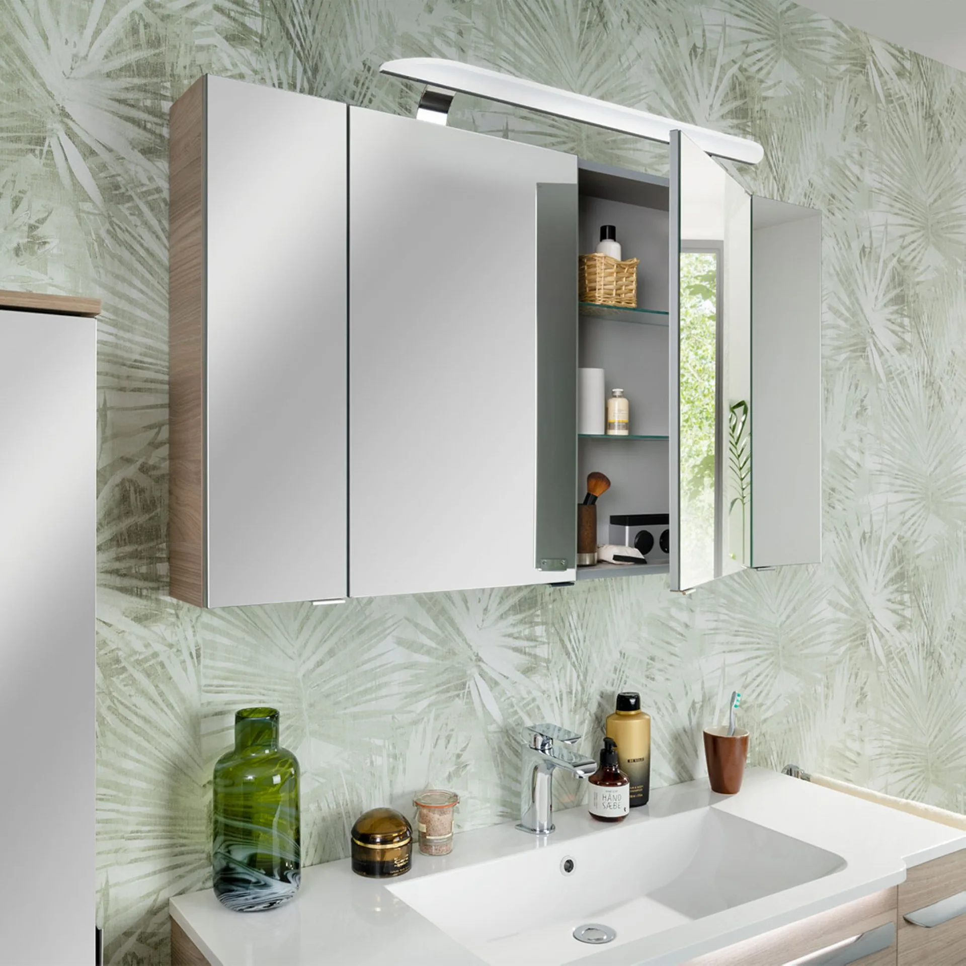FACKELMANN LUXOR LED Spiegelschrank 80 cm breit, Braun hell + Aufsatzleuchte