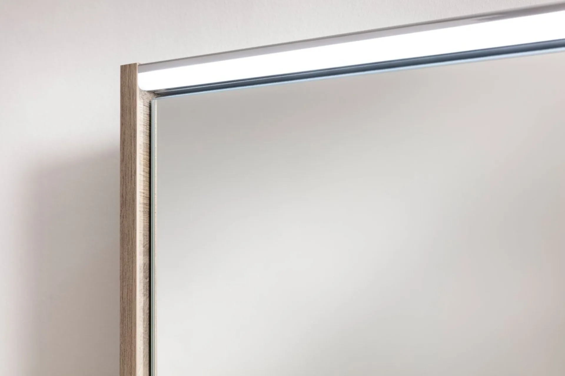 FACKELMANN DV LED Spiegelschrank 60 cm breit, Braun hell
