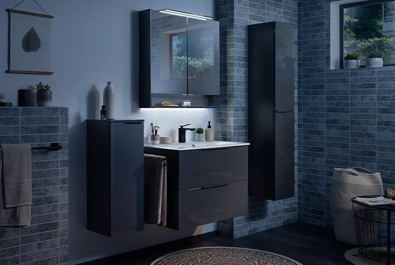 Badmöbel extravagant: Badmöbel-Serie LUNA von Fackelmann