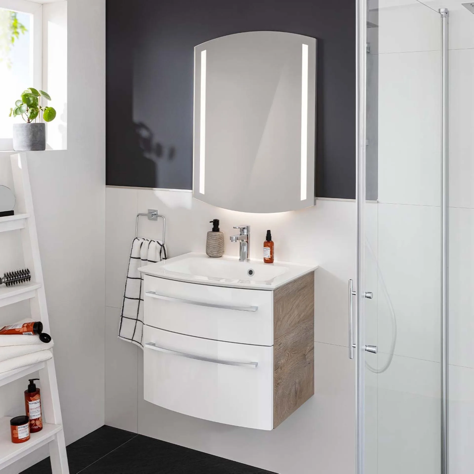 FACKELMANN B.STYLE LED Spiegel 60 cm breit
