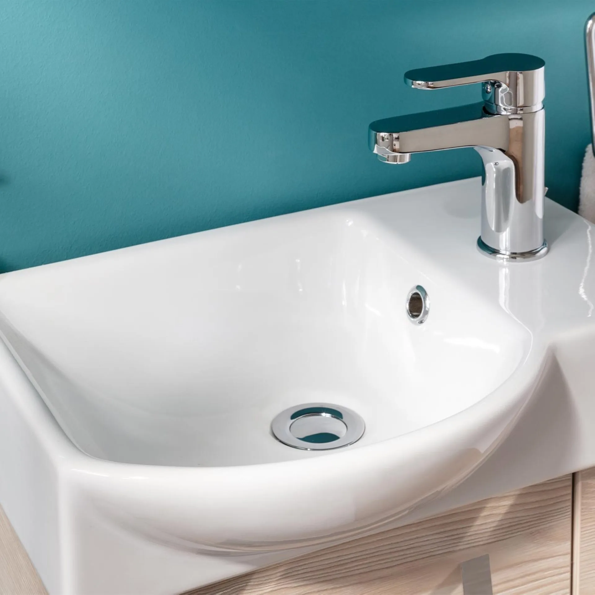 FACKELMANN SBC B.CLEVER Gäste WC Waschtisch Set 45 cm breit, Braun hell, Waschbecken Keramik Weiß, Türanschlag links