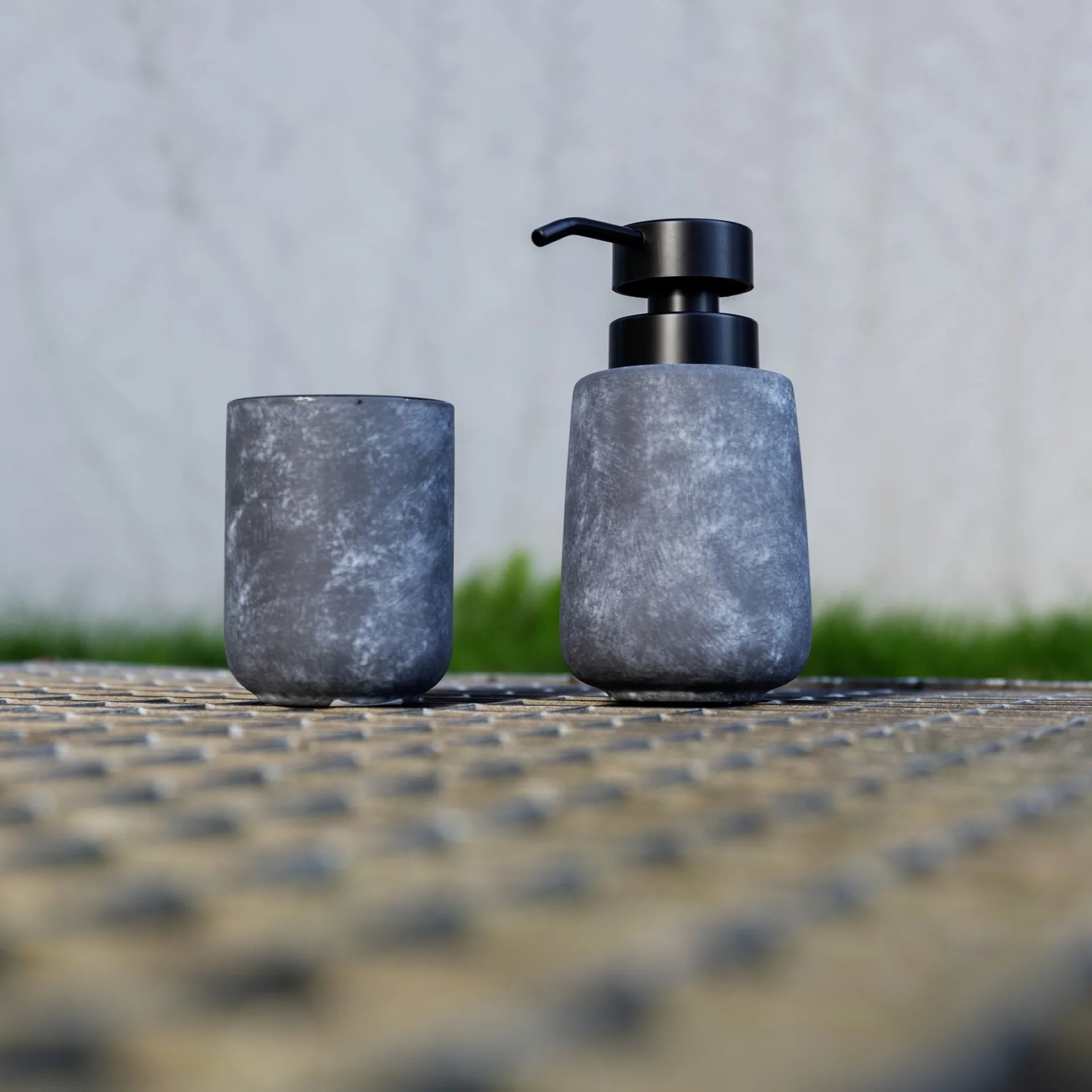 WENKO SACILE Accessoire Set, Grau, Zahnputzbecher, Seifenspender, Keramik