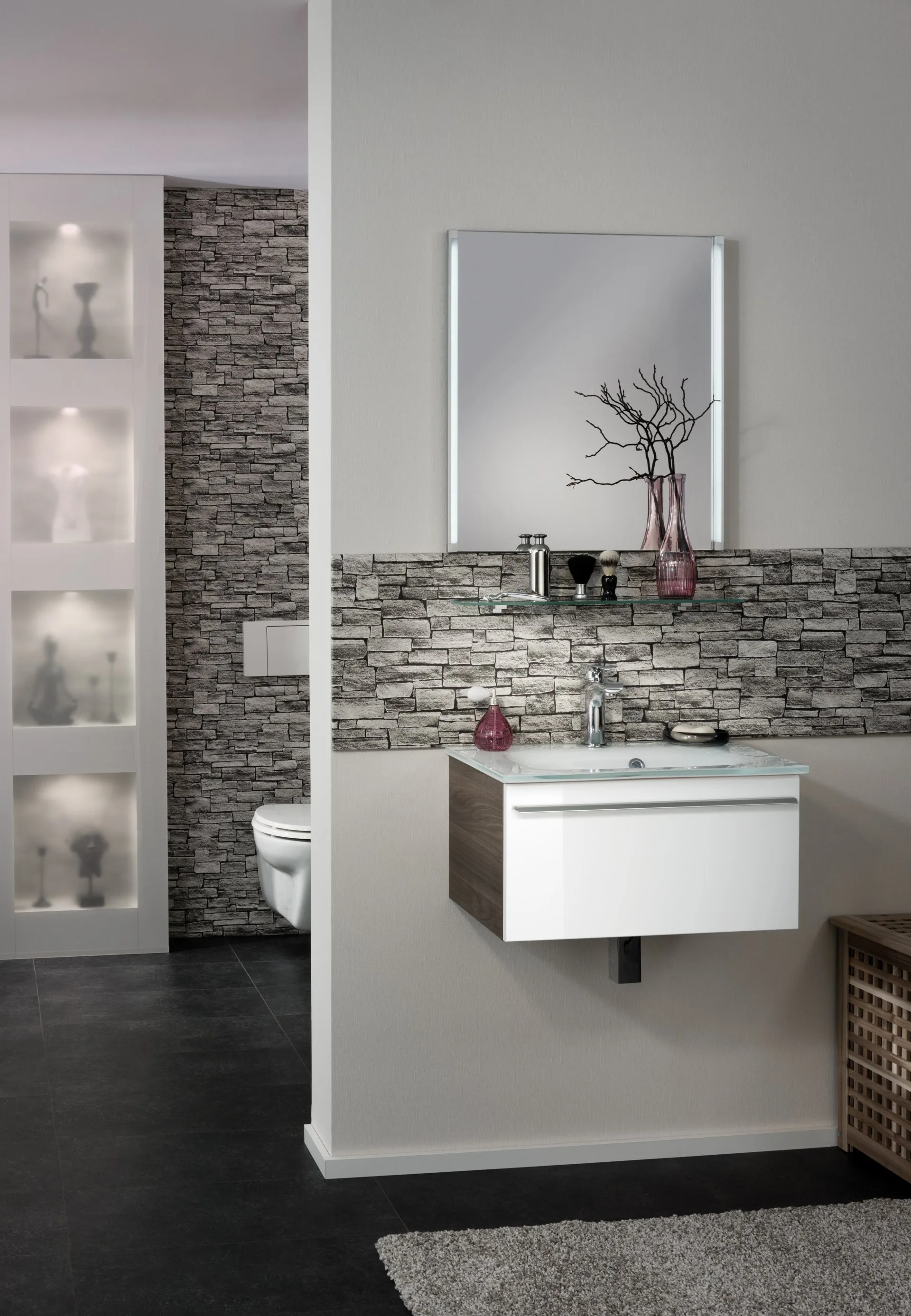 FACKELMANN LED Spiegel 60 cm breit