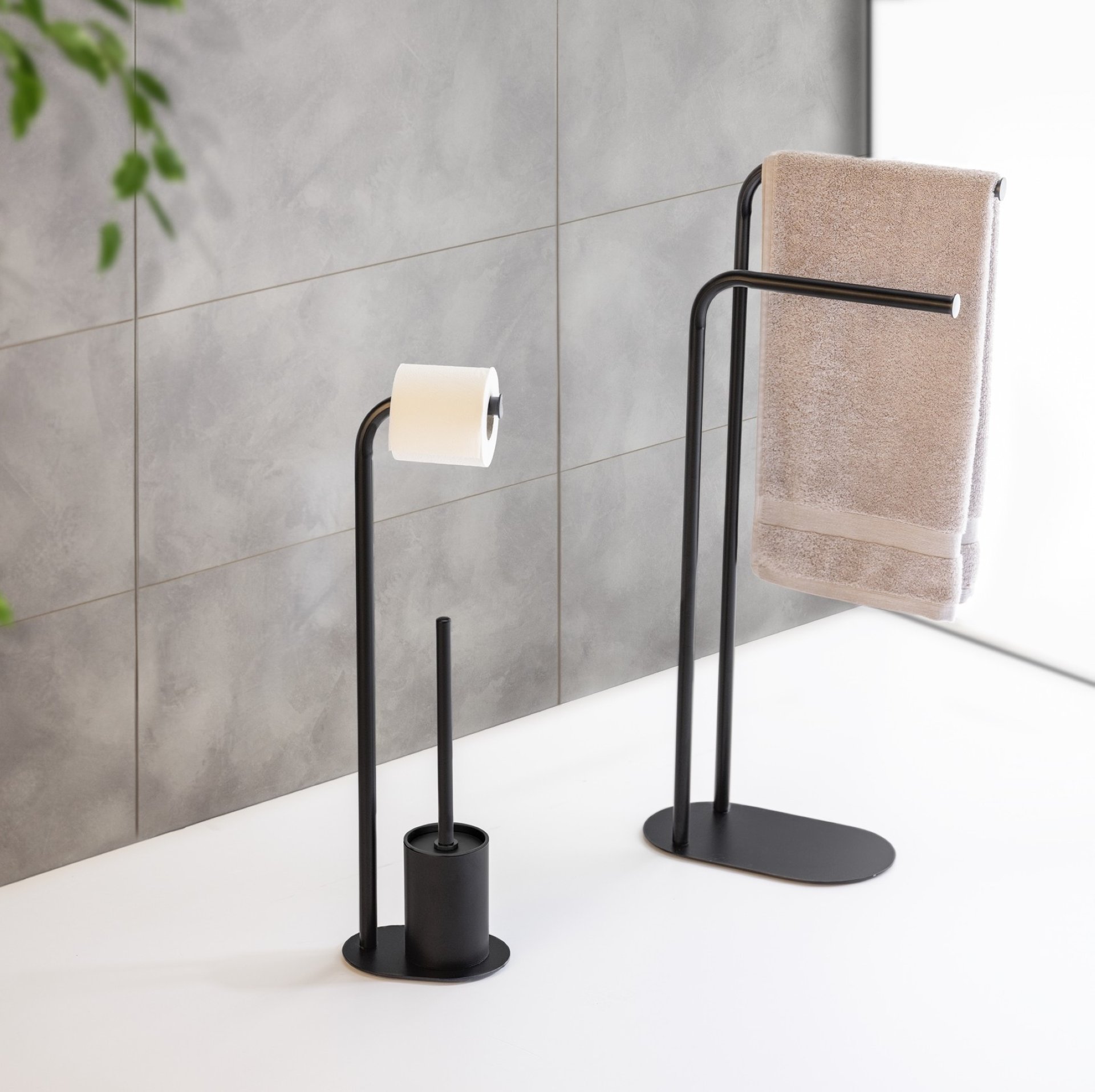 WENKO LEVANTE Handtuchhalter, Schwarz, stehend