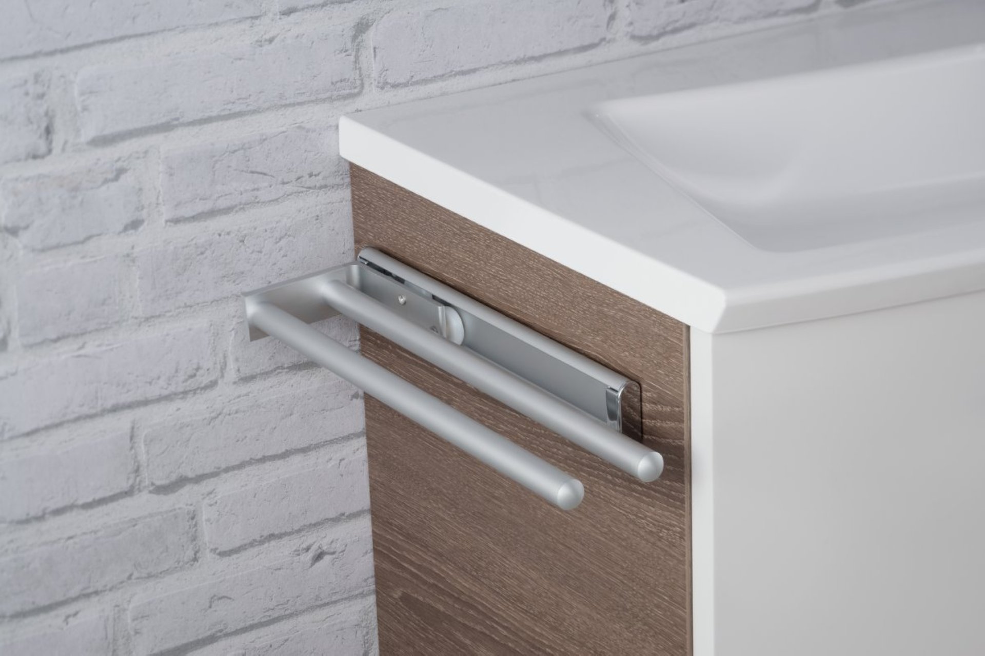 Fackelmann Handtuchhalter zweiarmig, Aluminium, Badmöbelmontage