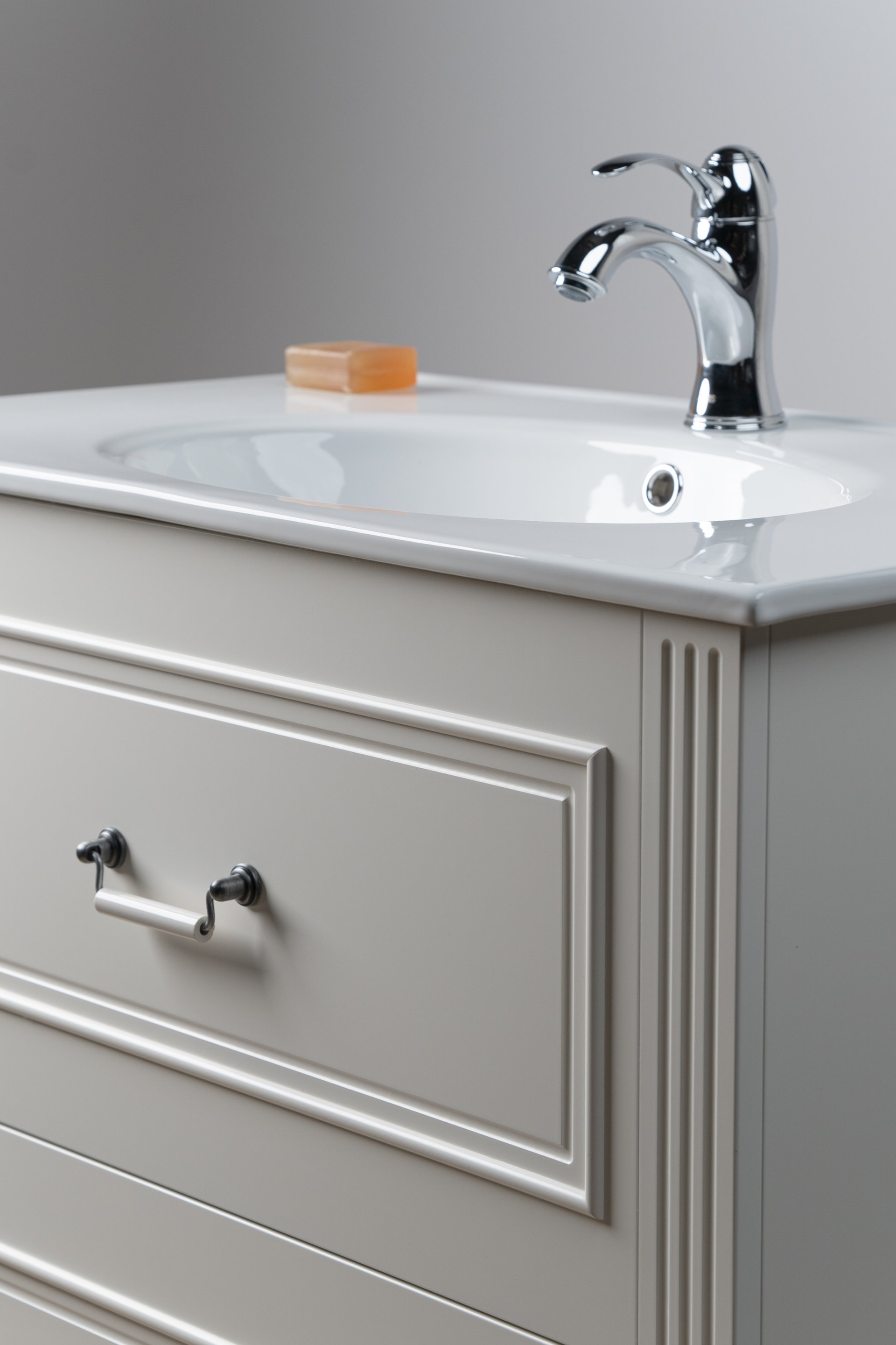 BADEDU RILA Waschbecken mit Unterschrank 60 cm breit, Weiß matt, Waschbecken Keramik Weiß, mit Füßen