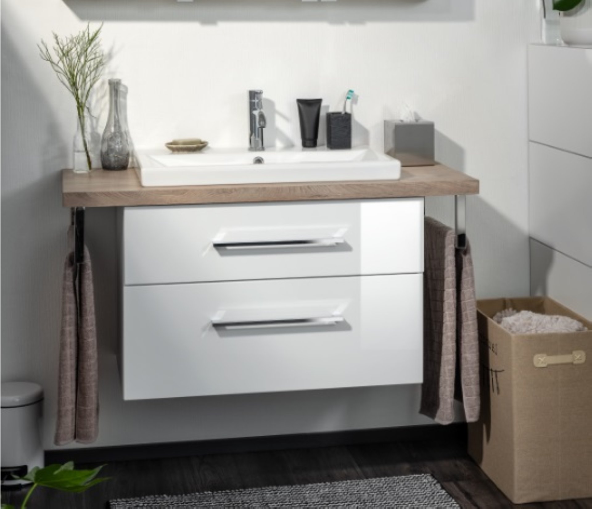 FACKELMANN HYPE 3.0 Waschtisch Set mit Waschtischplatte 110 cm breit, Braun/Weiß, Waschbecken Keramik Weiß + Handtuchhalter