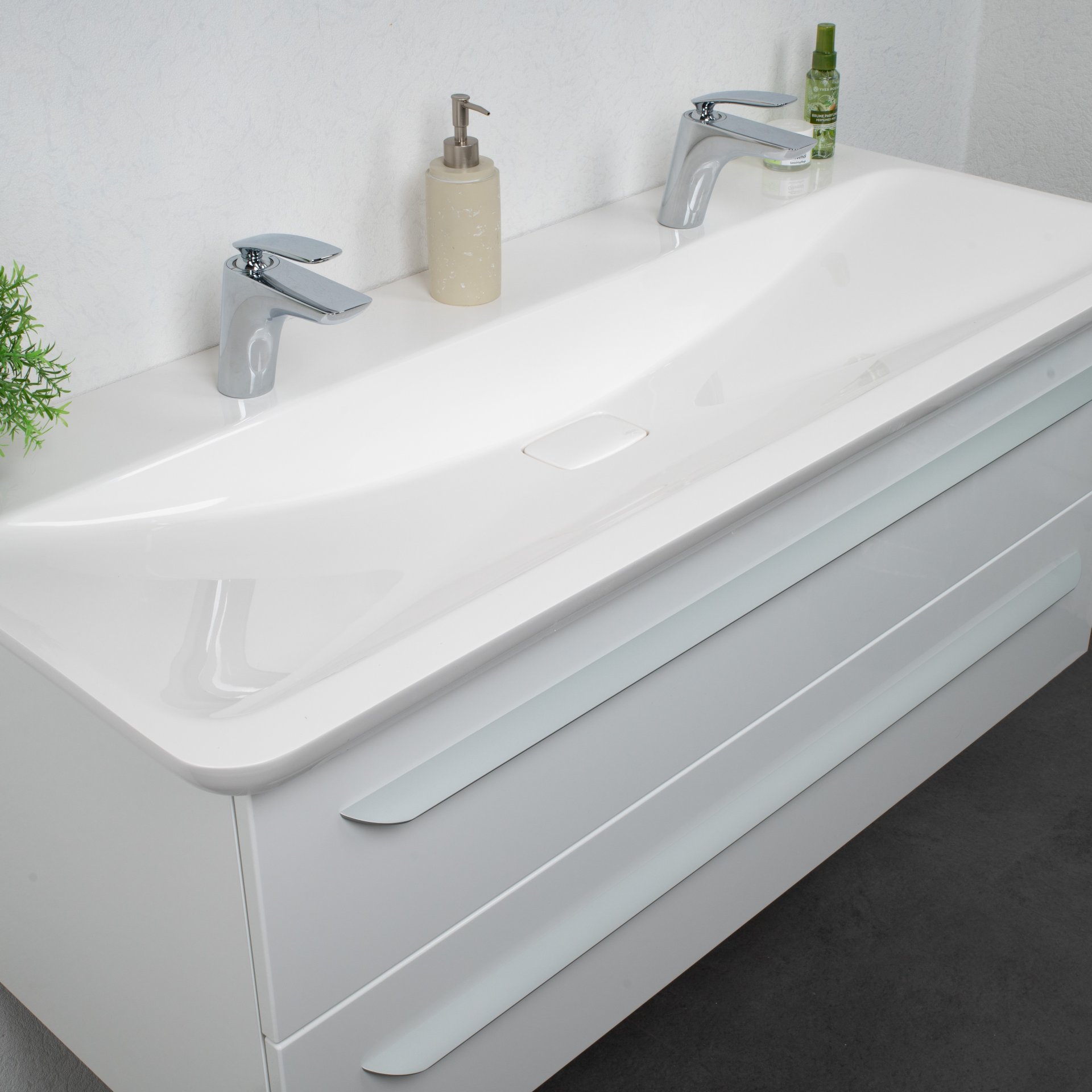 Lanzet M9 Doppelwaschbecken inkl. LED-Band 127 cm, 2 Hahnlöcher