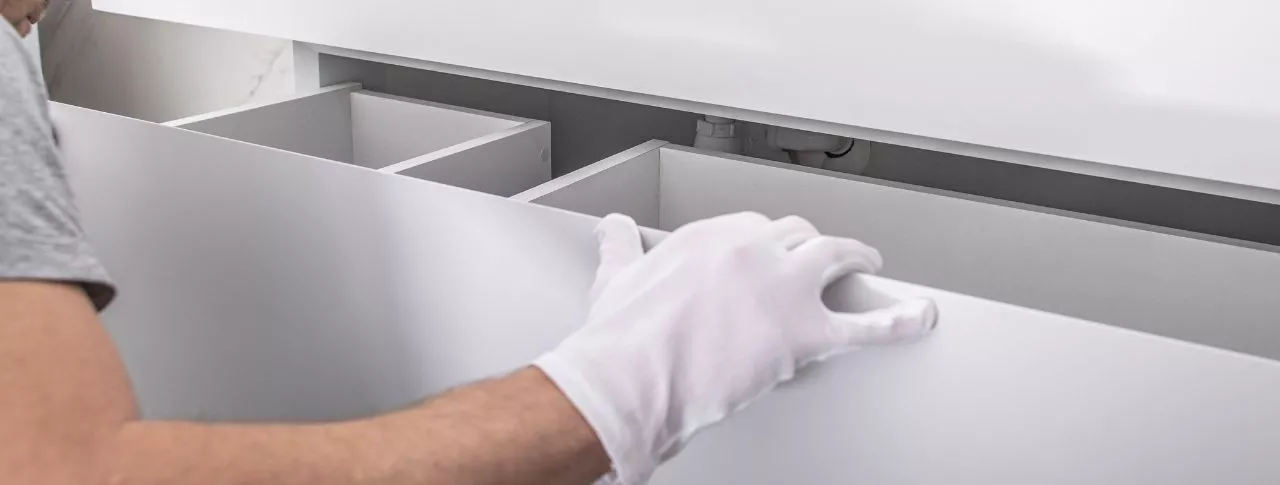 Wie montiere ich einen Bad-Unterschrank?