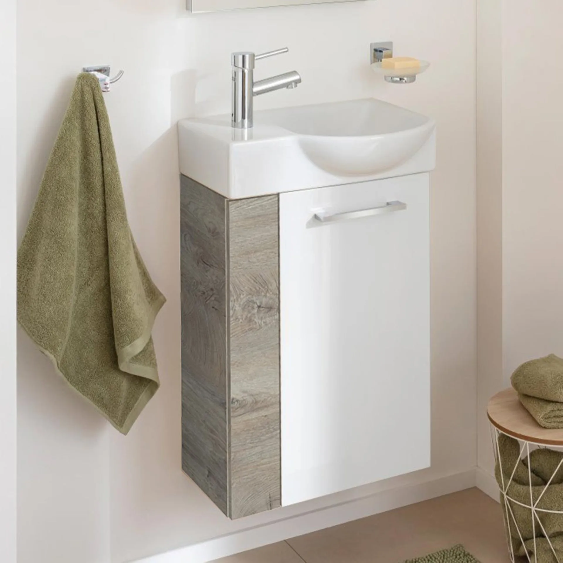 FACKELMANN SBC STANFORD Waschbeckenunterschrank Gäste WC 45 cm breit, Weiß/Braun hell, Türanschlag rechts