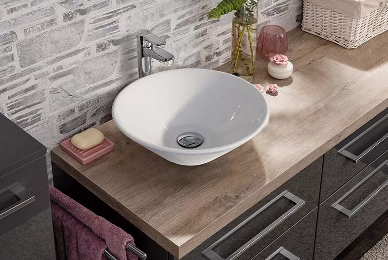 Armatur am Aufsatzwaschbecken