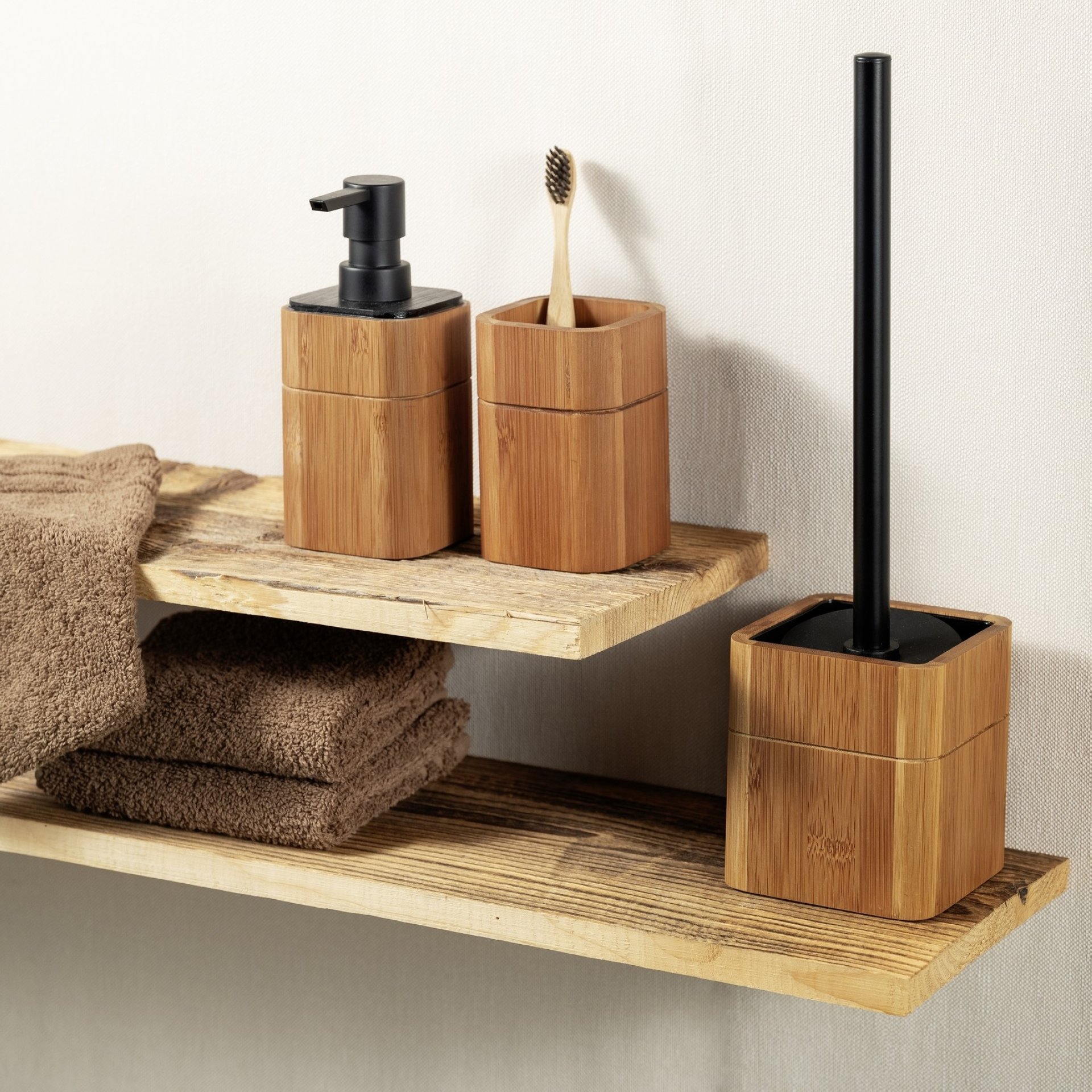 WENKO SERRO WC-Garnitur, Braun/Schwarz, aus Bambus