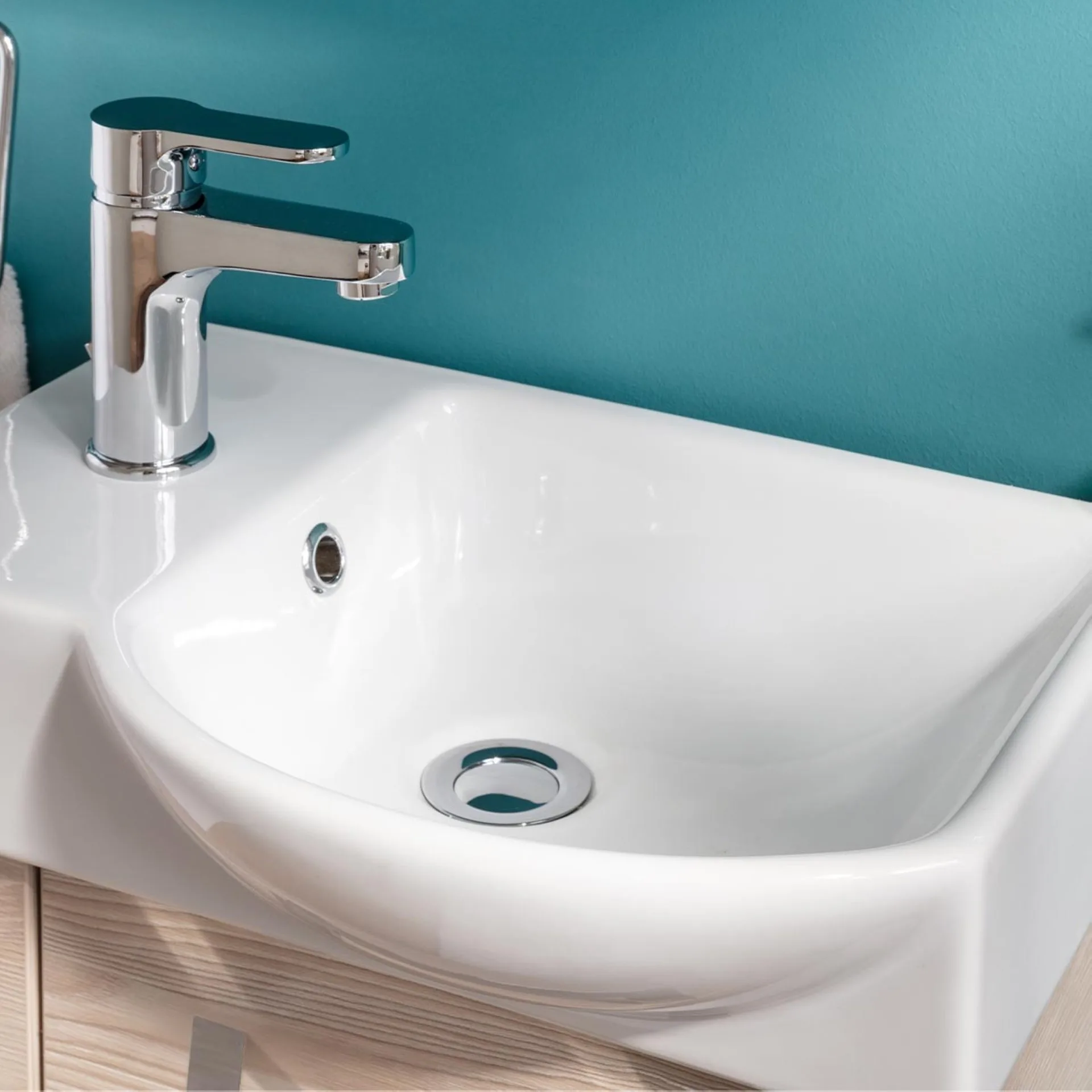 FACKELMANN SBC B.CLEVER Gäste WC Waschtisch Set 45 cm breit, Braun hell, Waschbecken Keramik Weiß, Türanschlag rechts