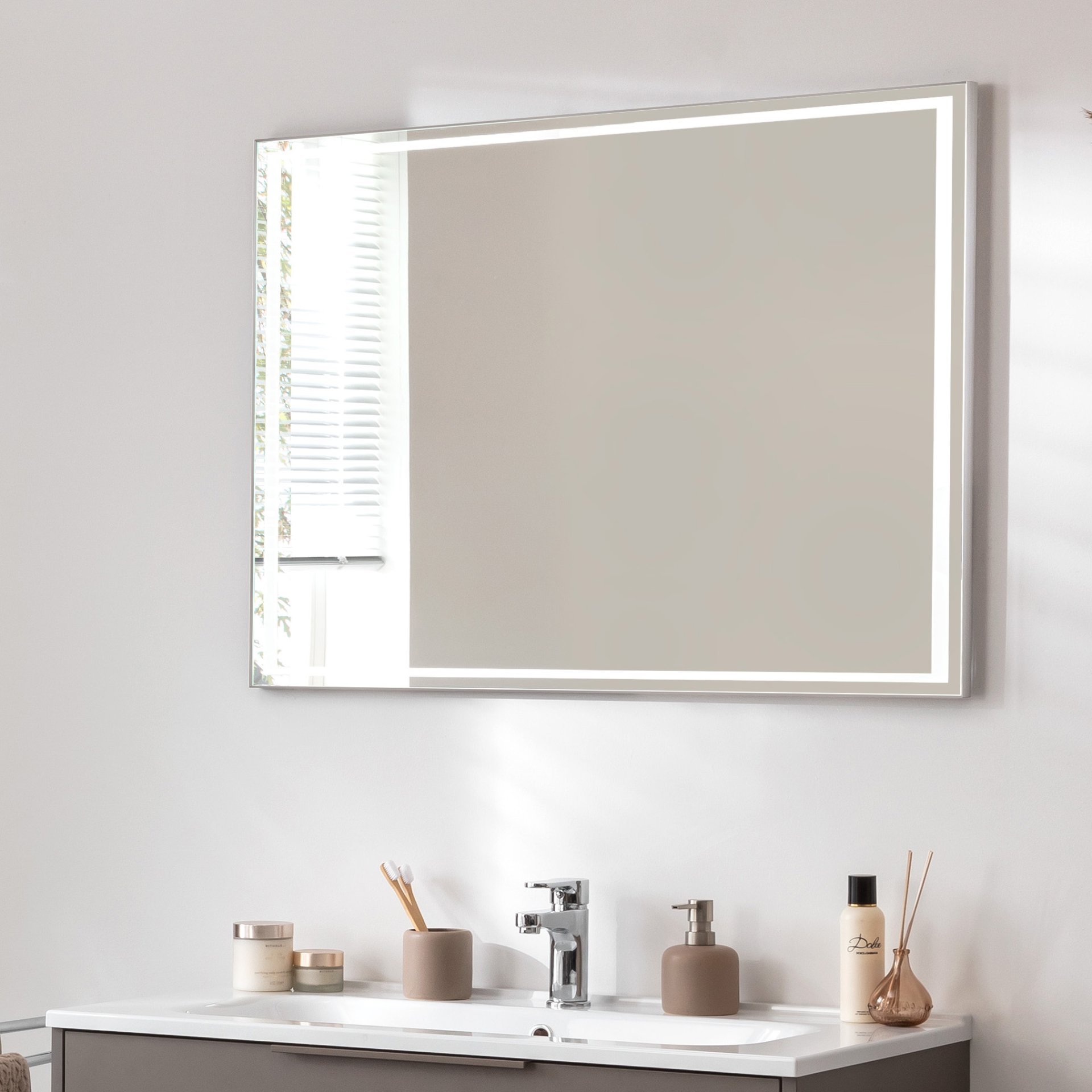 Fackelmann B.PARIS LED Spiegel 70 cm, Silber