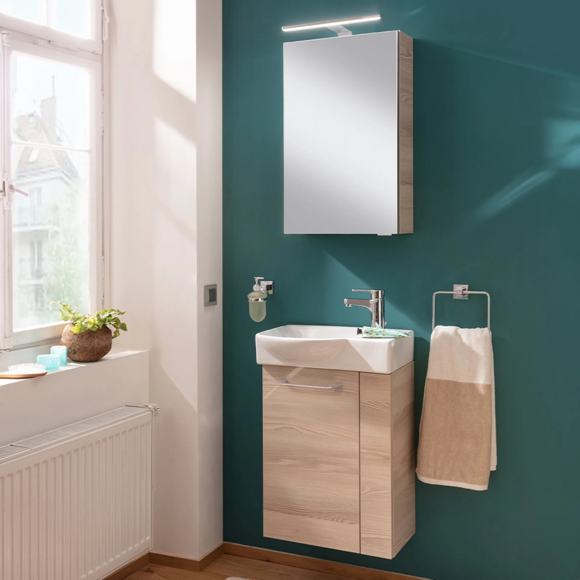 FACKELMANN SBC B.CLEVER Gäste WC Waschtisch Set mit Spiegelschrank 45 cm breit, Braun hell, Türanschlag links