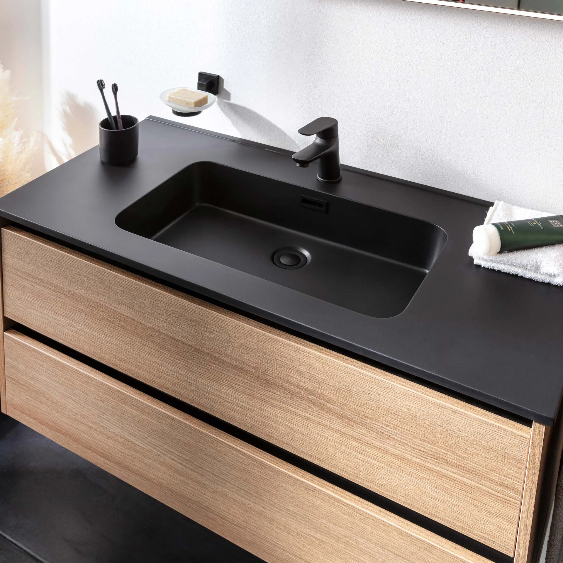 FACKELMANN VITA Waschbecken mit Unterschrank 101 cm breit, Braun hell, Waschbecken Gussmarmor Schwarz matt