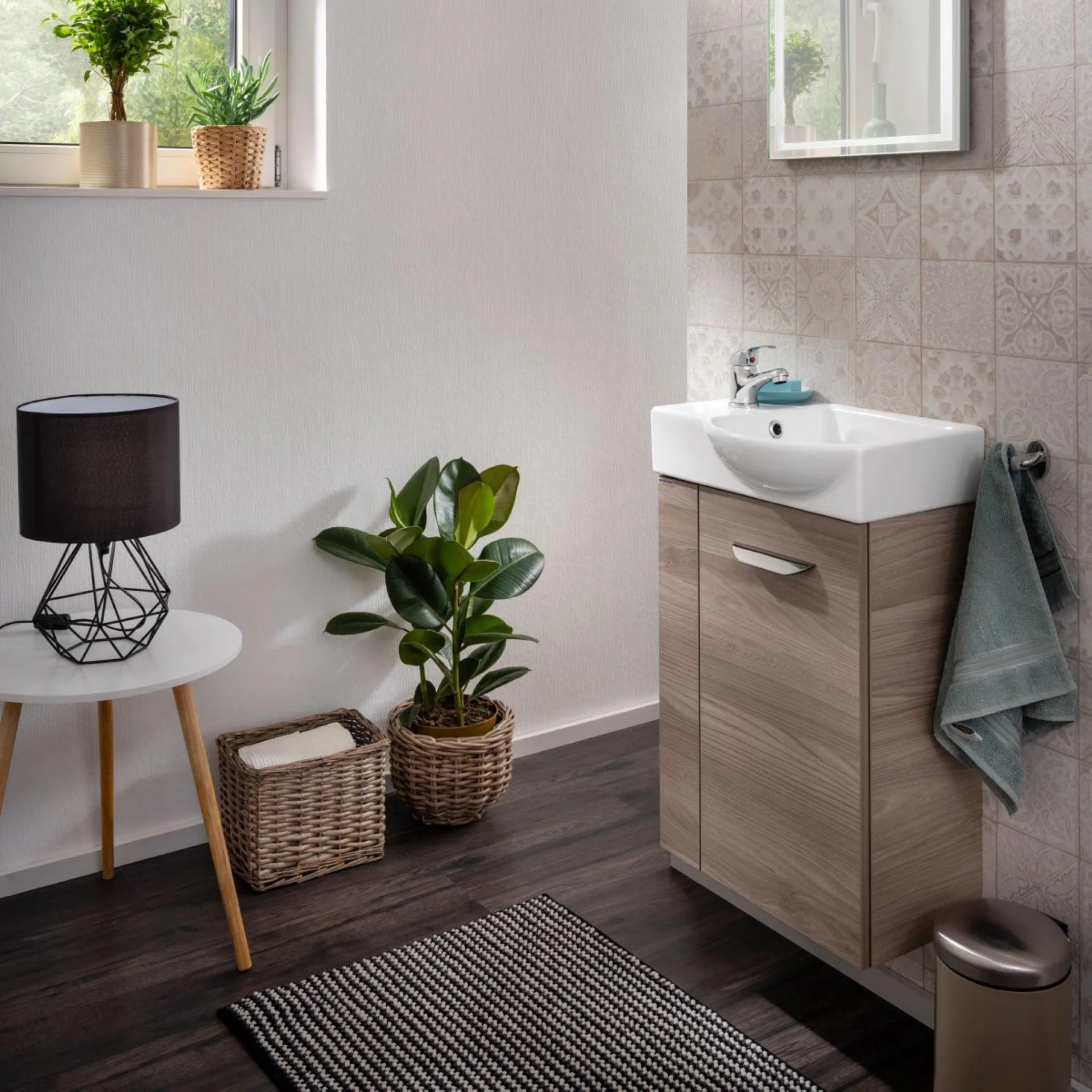 FACKELMANN SBC LUXOR Waschbeckenunterschrank Gäste WC 45 cm breit, Braun hell, Türanschlag rechts