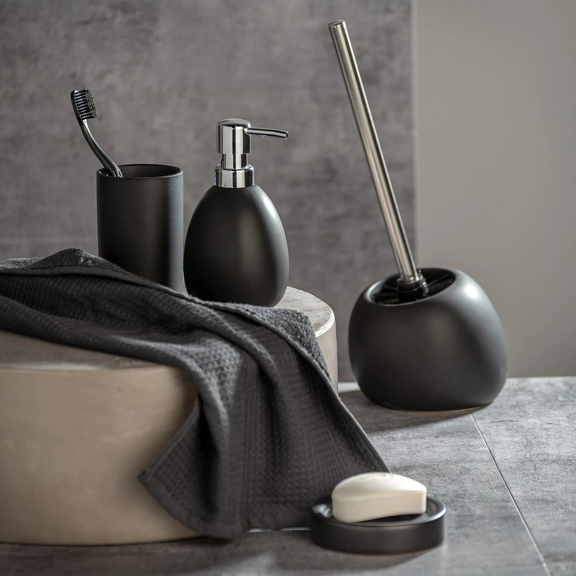 WENKO POLARIS WC-Garnitur, Schwarz matt, Keramik