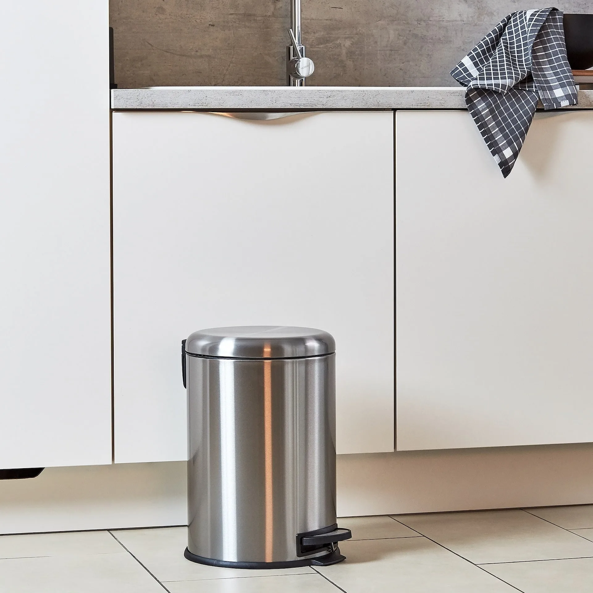 WENKO LEMAN Mülleimer 20 Liter, Silber, Easy Close, Edelstahl