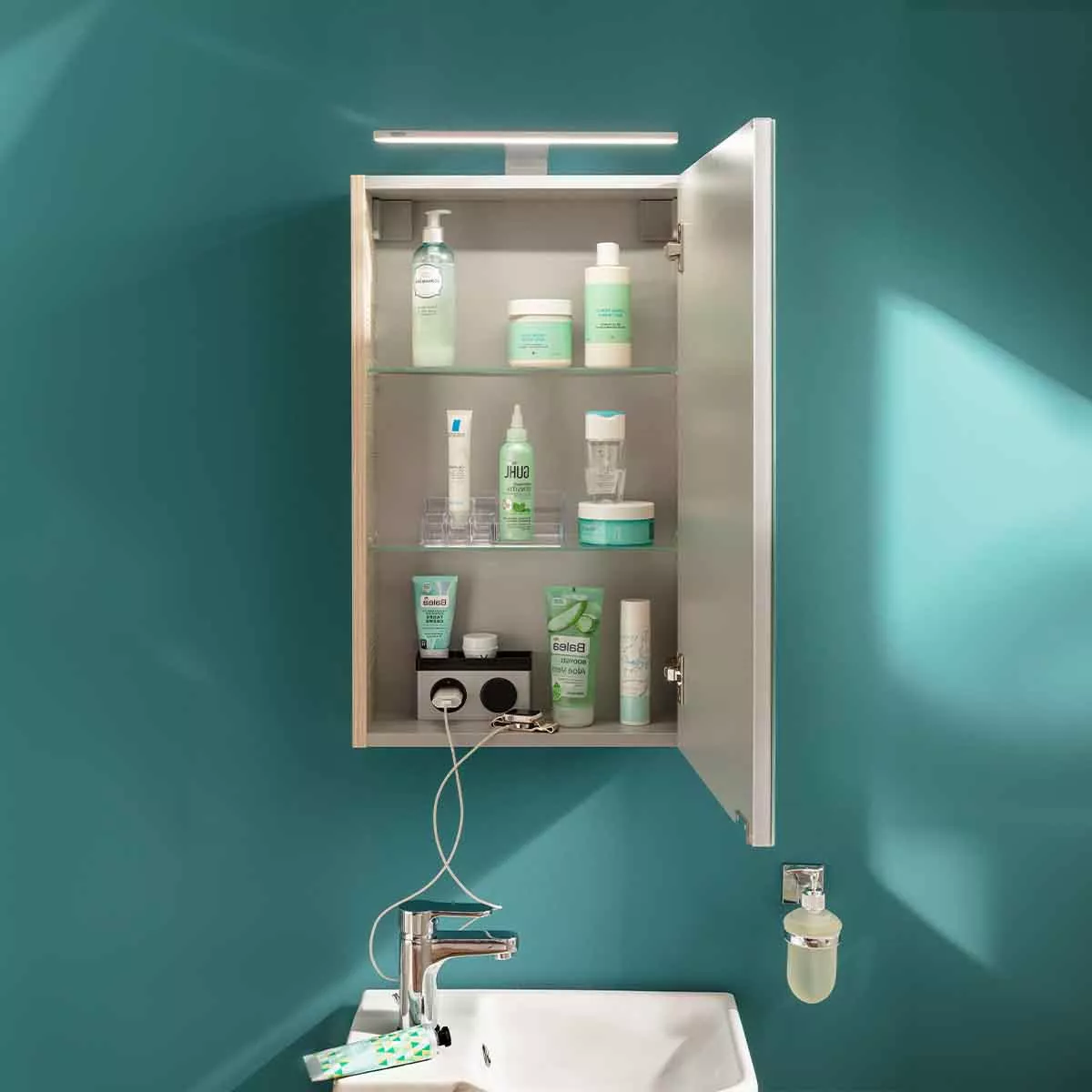 Stauraum kleines Bad mit Spiegelschränken