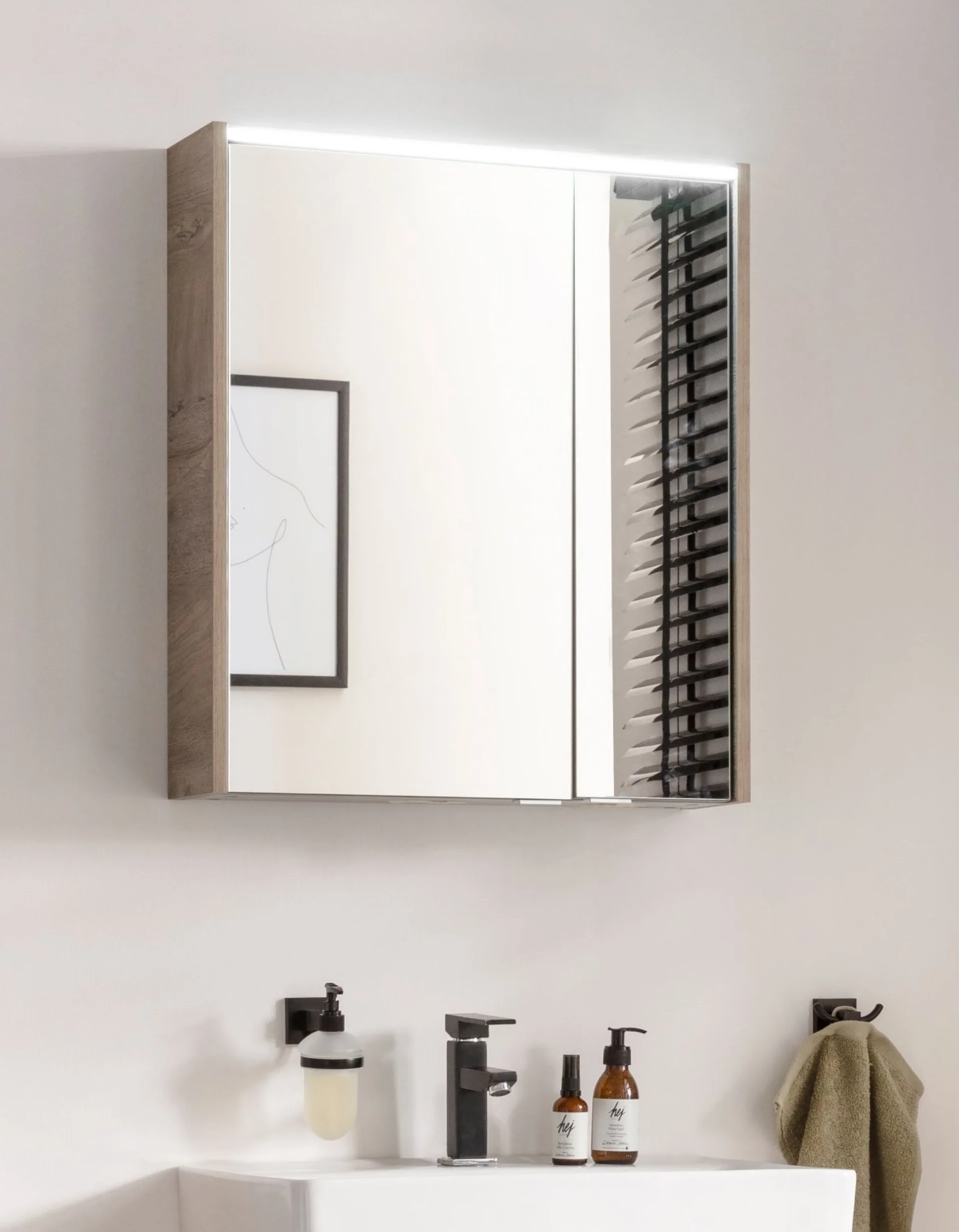 FACKELMANN DV LED Spiegelschrank 60 cm breit, Braun hell