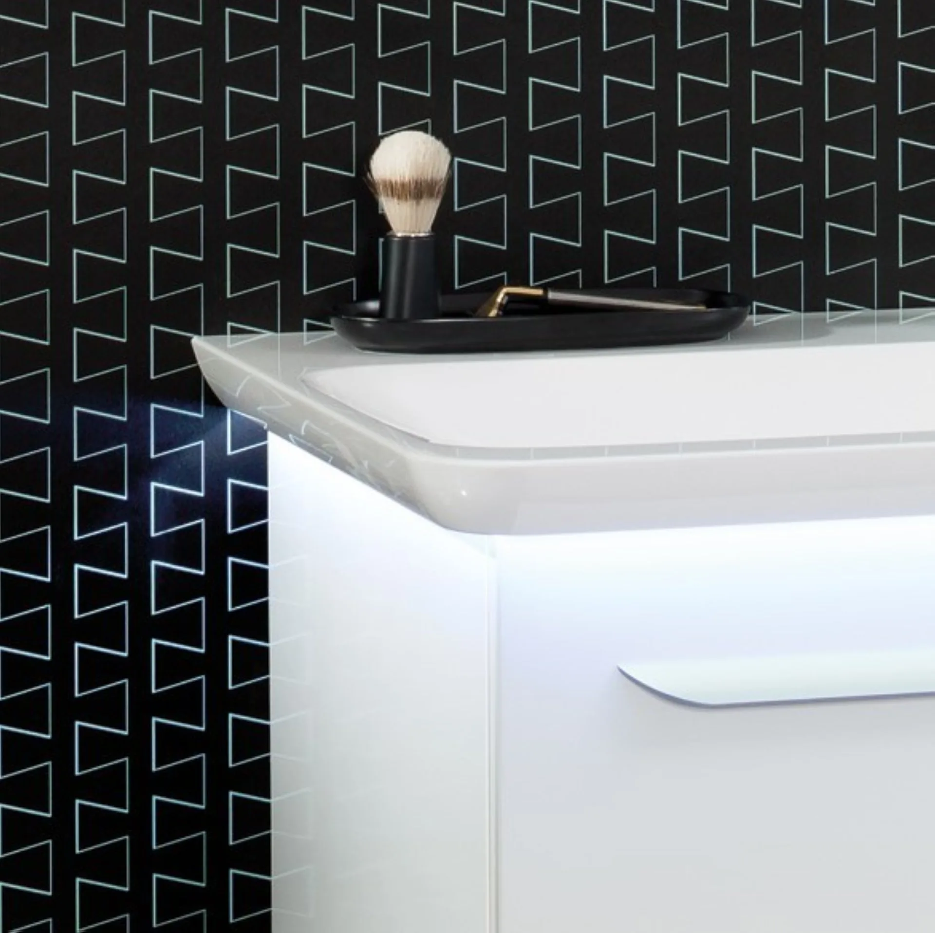Lanzet M9 Waschbecken inkl. LED-Band 127 cm, 1 Hahnloch