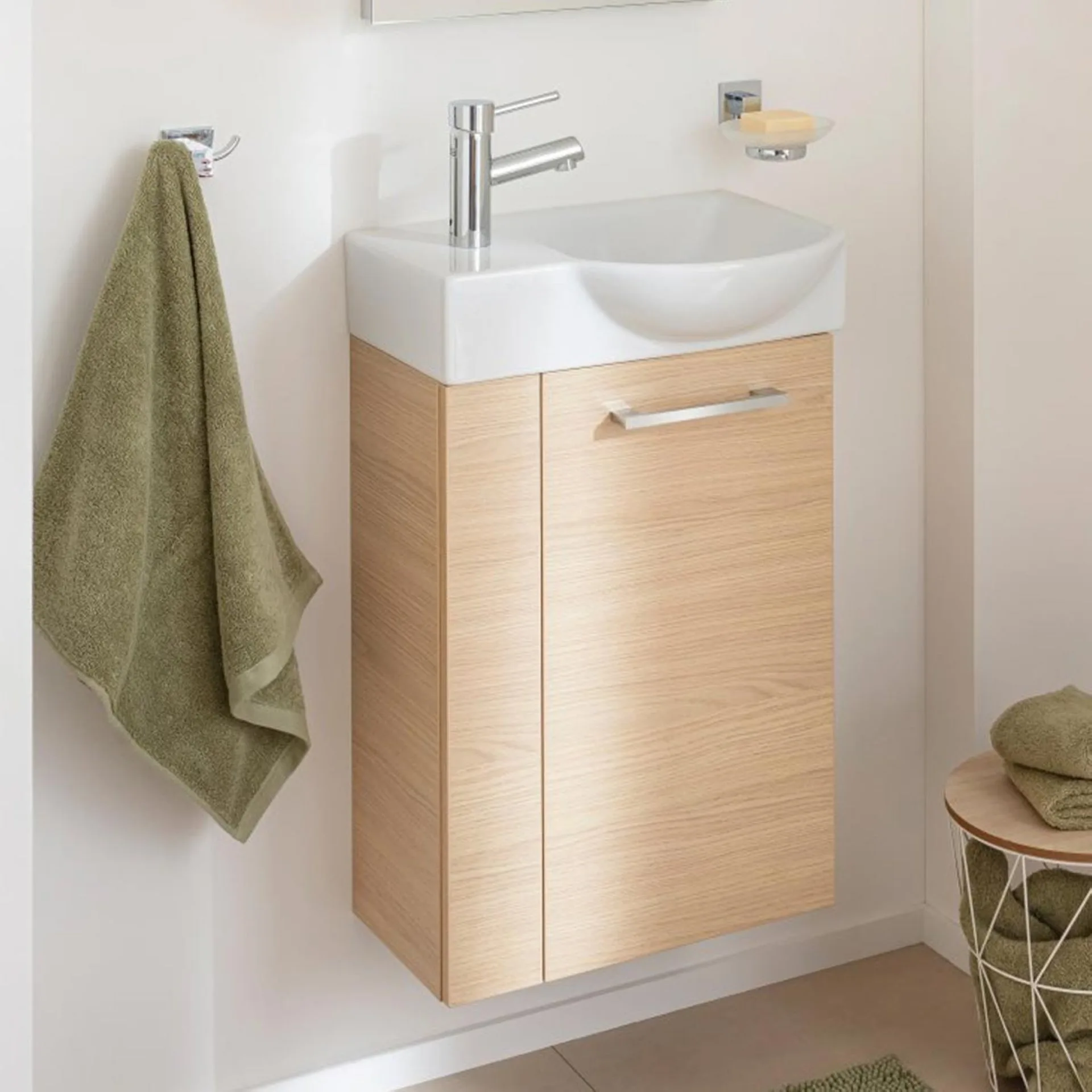 FACKELMANN SBC B.STYLE Waschbeckenunterschrank Gäste WC 45 cm breit, Braun, Türanschlag rechts