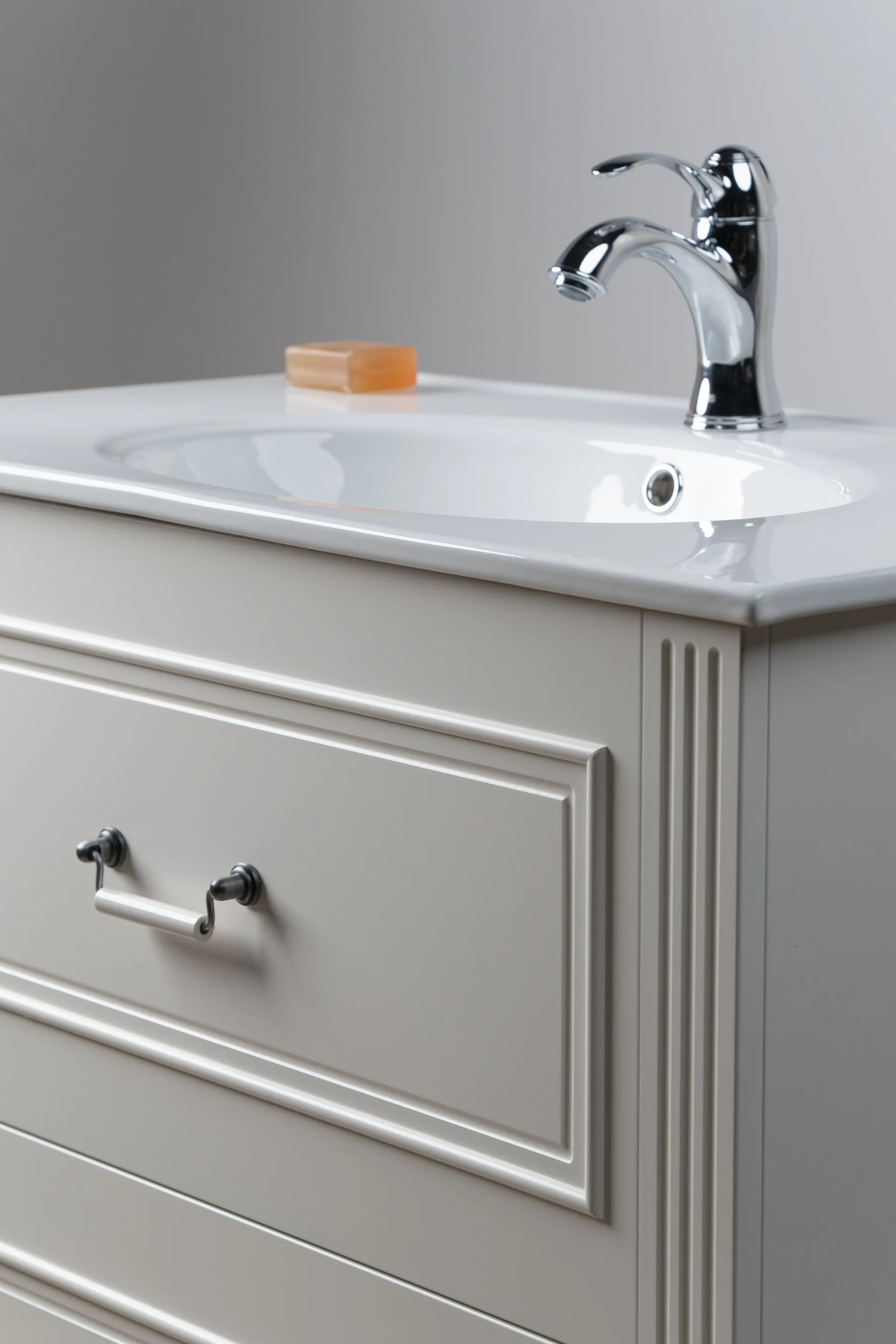 BADEDU RILA Waschbecken mit Unterschrank 80 cm breit, Weiß matt, Waschbecken Keramik Weiß, mit Füßen