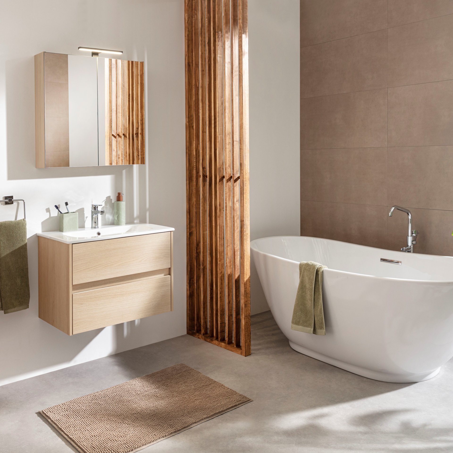 FACKELMANN COMPACT LINE Waschtisch Set mit Spiegelschrank 71 cm breit, Braun hell, Waschbecken Keramik Weiß, inklusive Aufsatzleuchte und Energie Box, 2 Schubladen