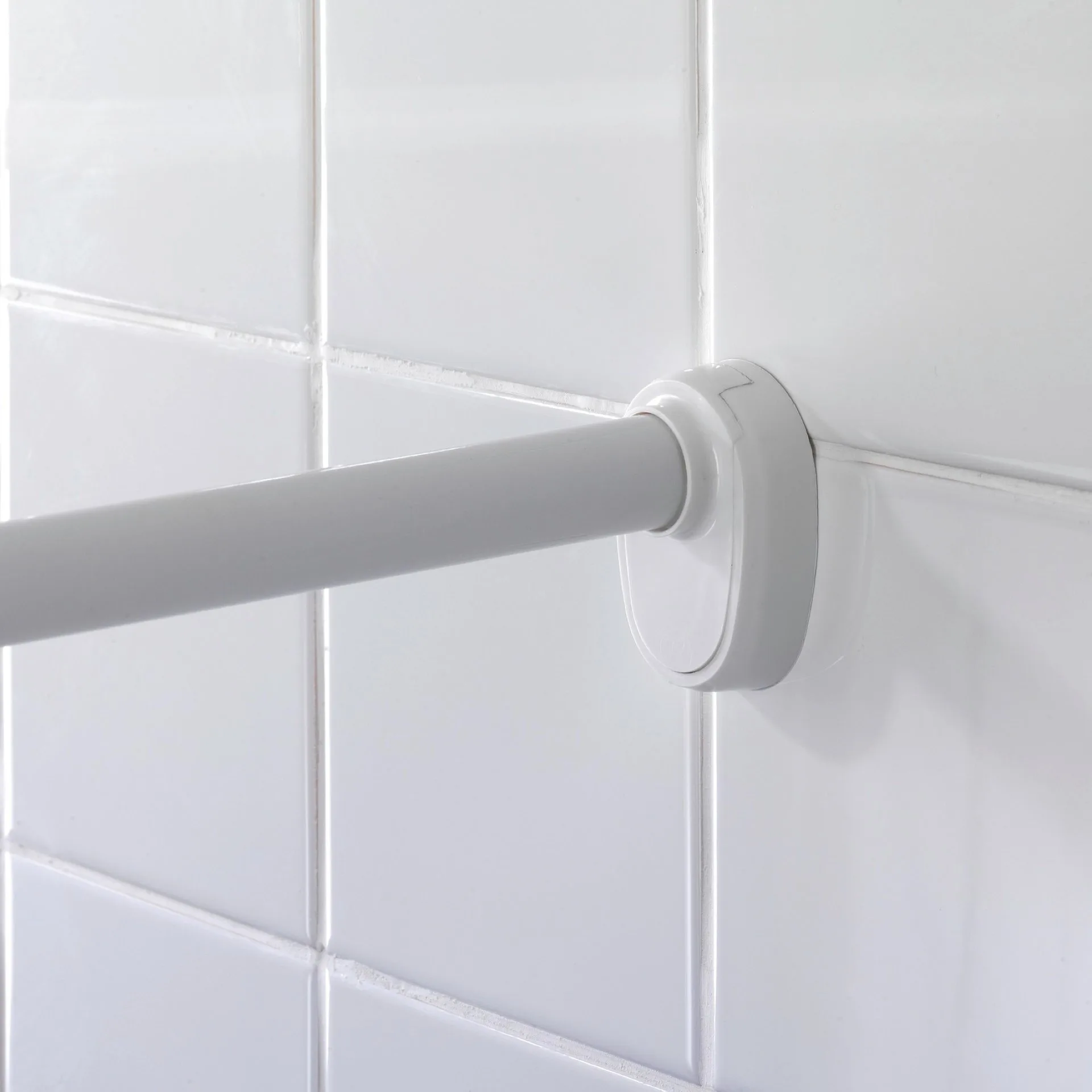 WENKO UNIVERSAL Duschstange 2,5 cm, Weiß, variabel