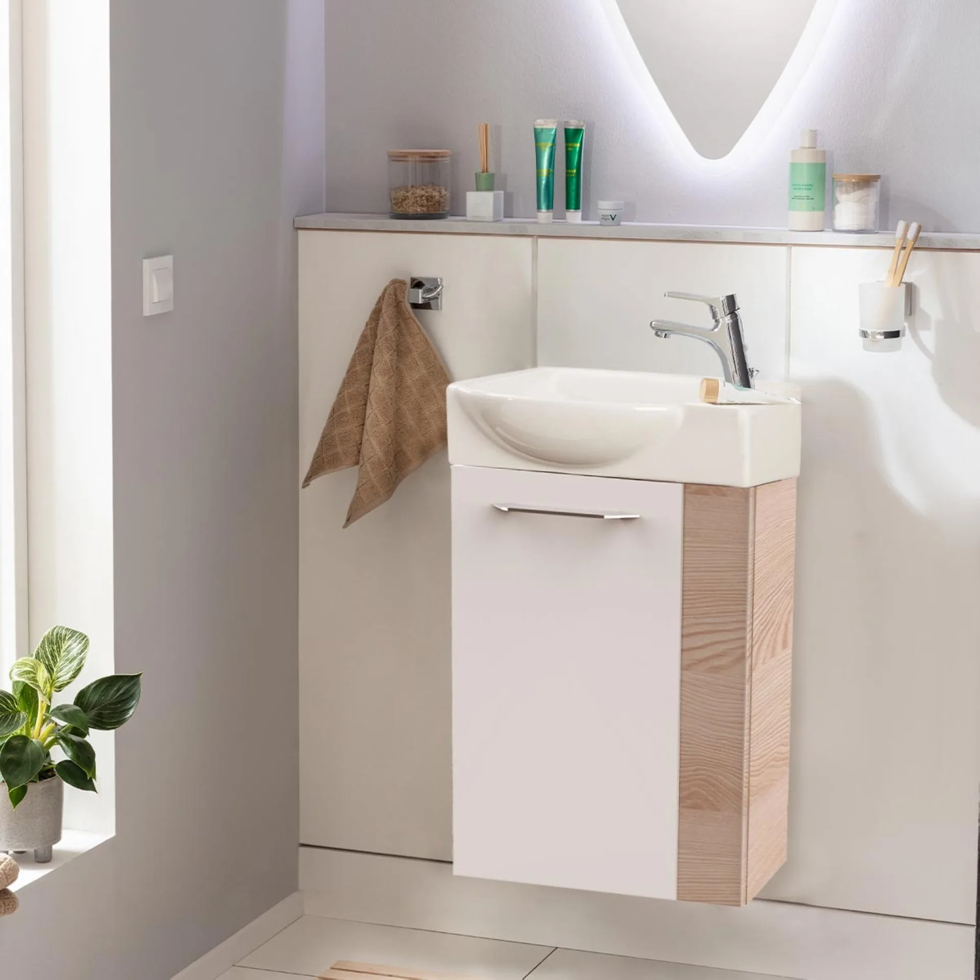 FACKELMANN SBC B.CLEVER Gäste WC Waschtisch Set 45 cm breit, Weiß/Braun hell, Waschbecken Keramik Weiß, Türanschlag links