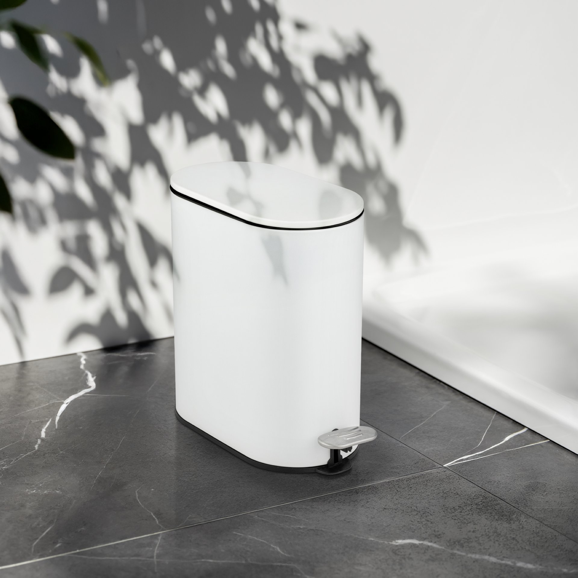 WENKO COLLUNGO Kosmetikeimer 5 Liter, Weiß, mit Absenkautomatik