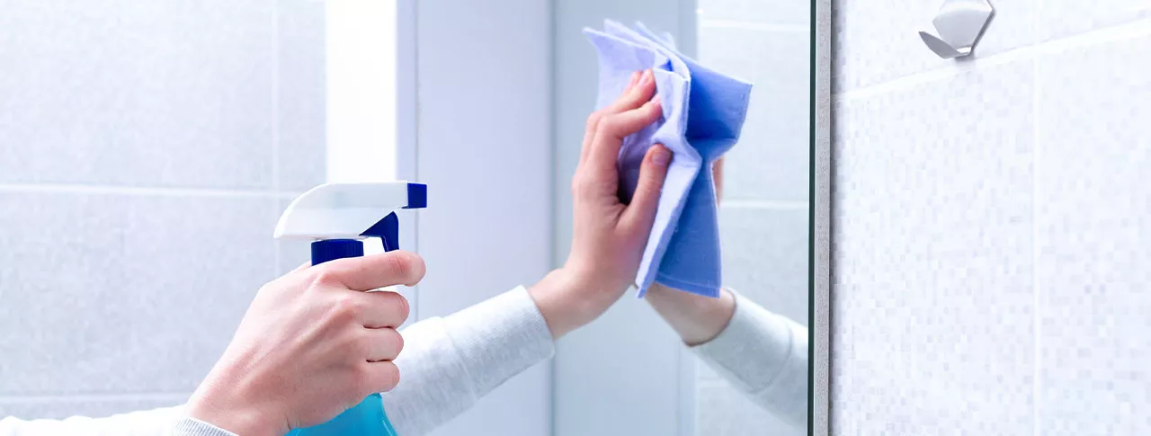 Spiegel putzen – So geht’s richtig