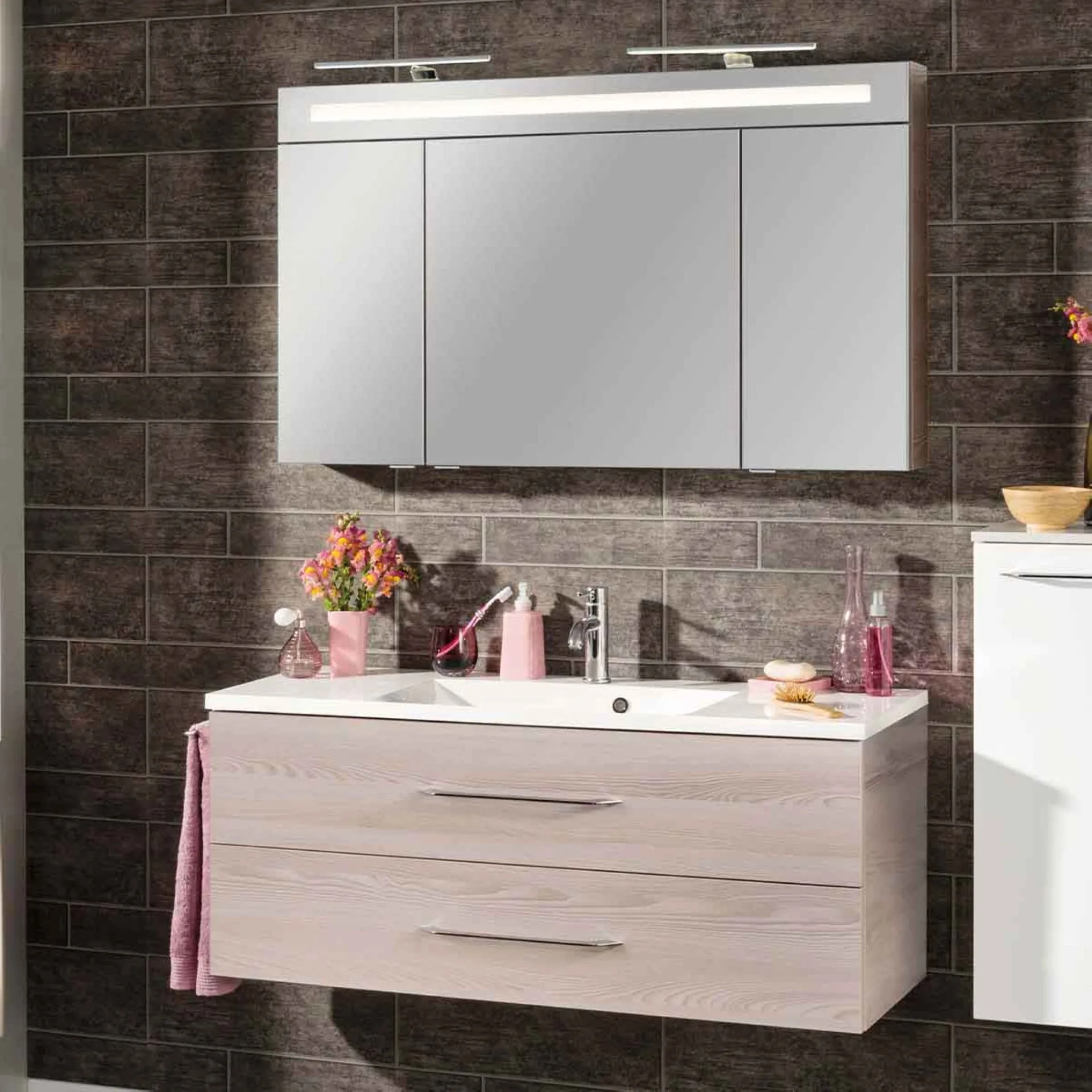 FACKELMANN B.CLEVER Waschtisch Set mit Spiegelschrank 120 cm breit, Braun hell, Waschbecken Gussmarmor Weiß