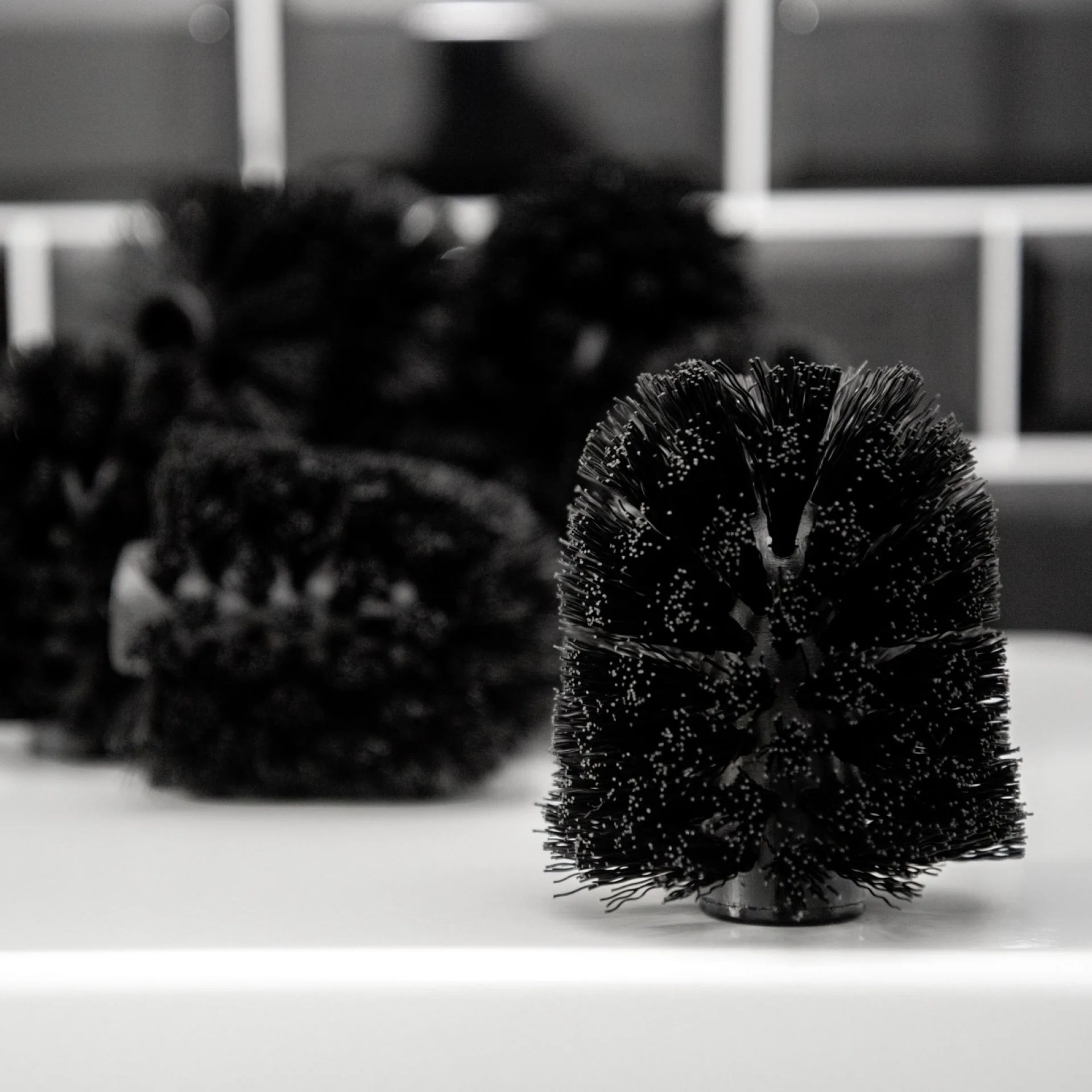 WENKO Ersatzbürstenkopf Ø 8 cm, 10er Set, Schwarz, Kunststoff
