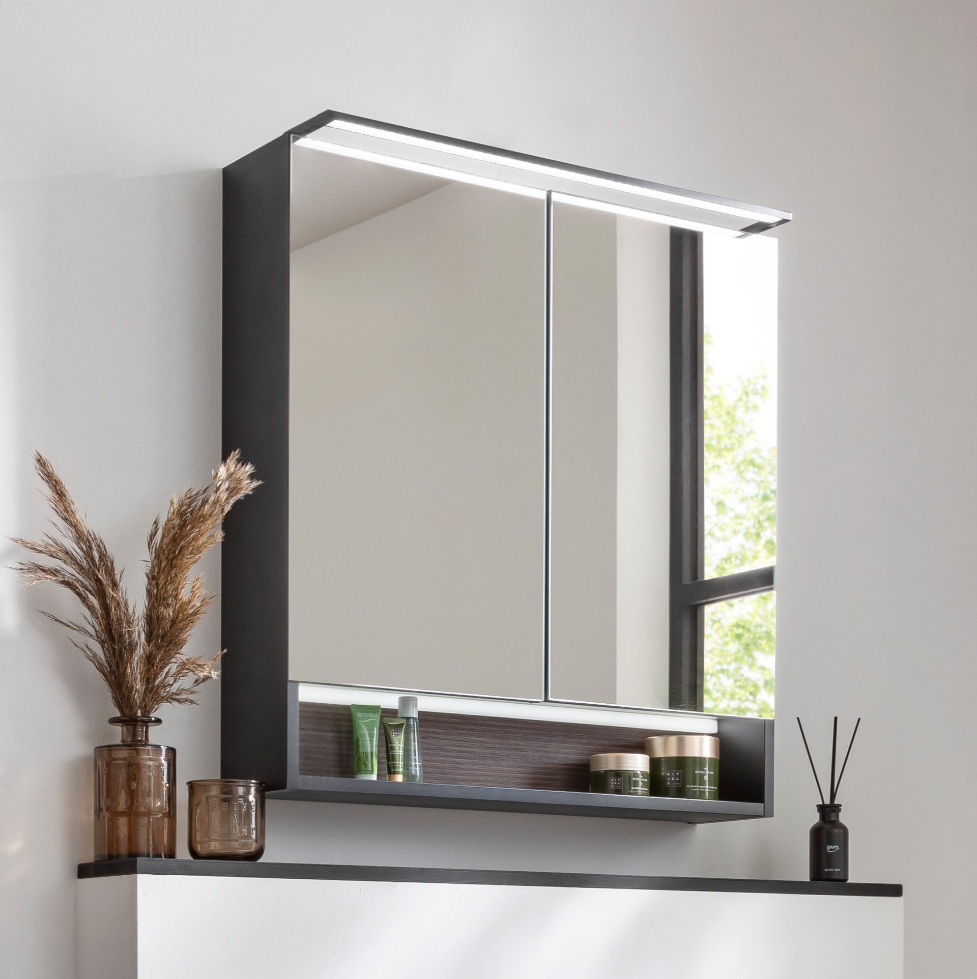 Fackelmann B.PARIS LED-Spiegelschrank 70 cm breit, Braun dunkel/Schwarz